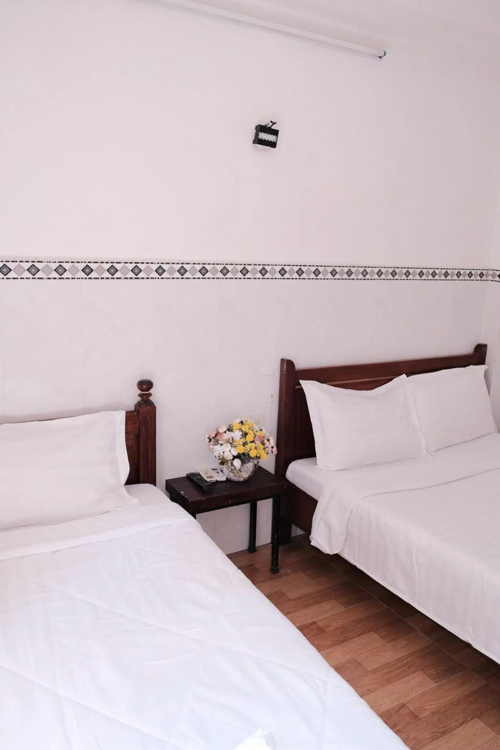 Bed in SH Hotel & Motorbikes For Rent