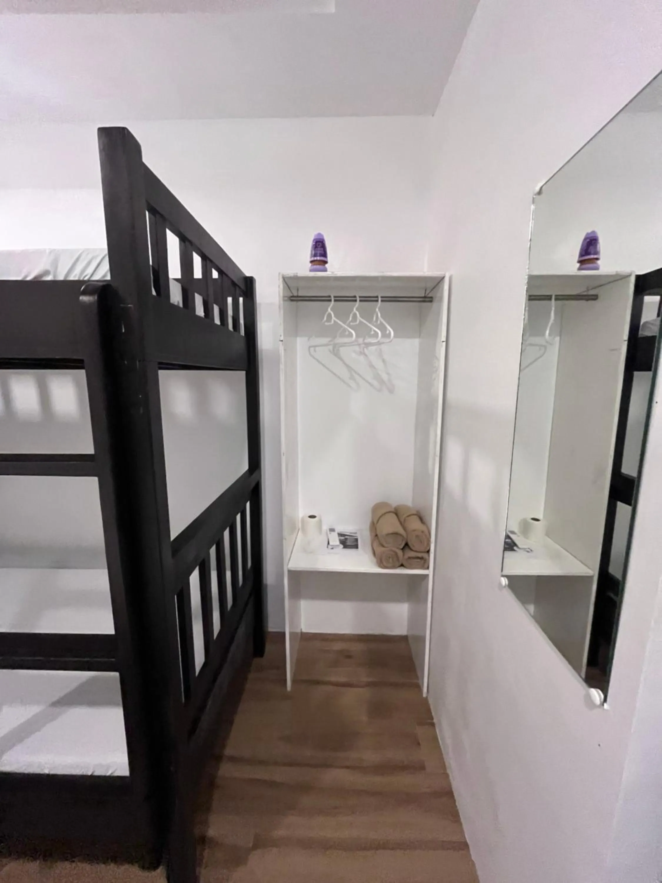 wardrobe, Bed in Jezette's Inn
