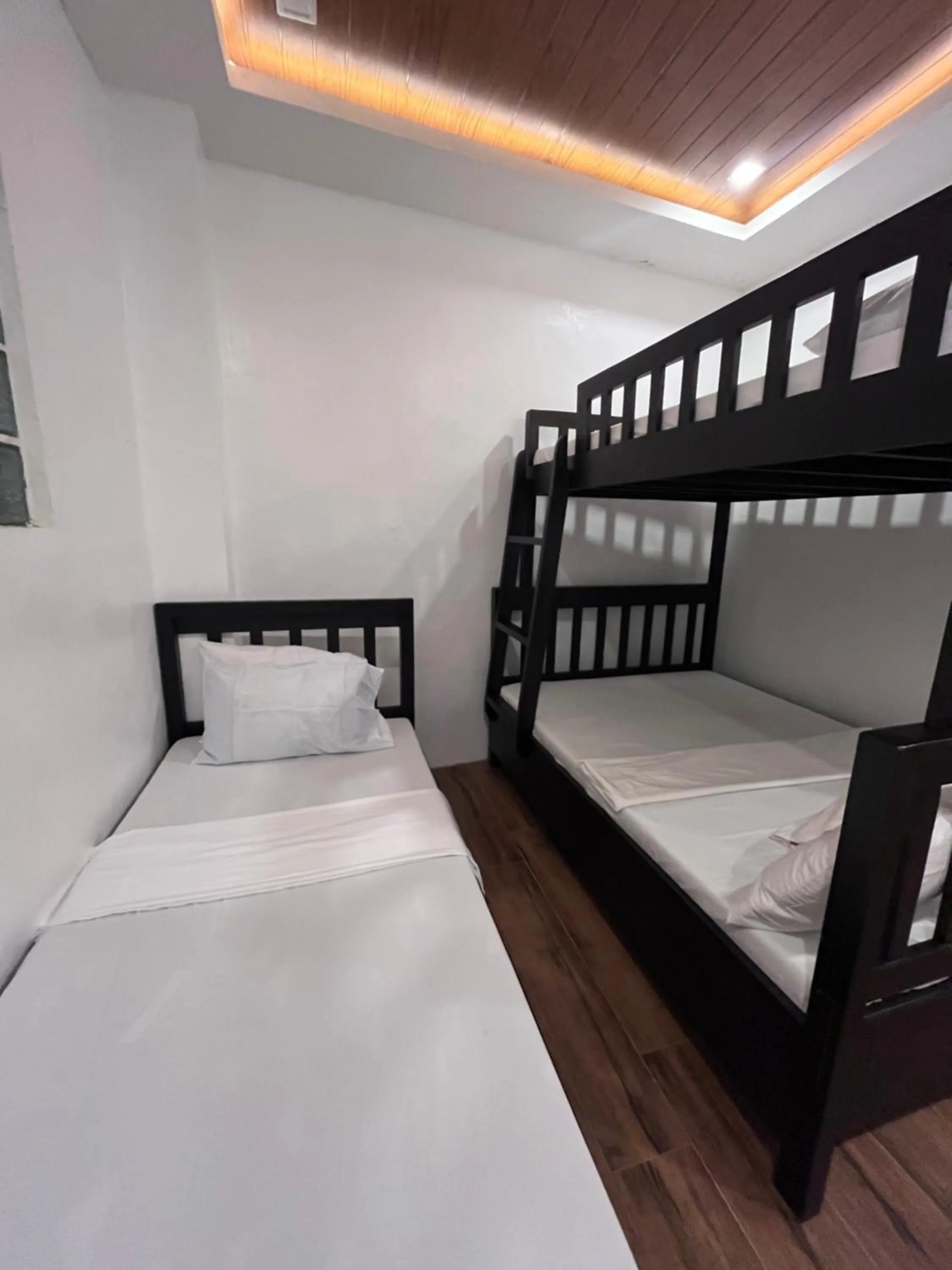 bunk bed, Bed in Jezette's Inn