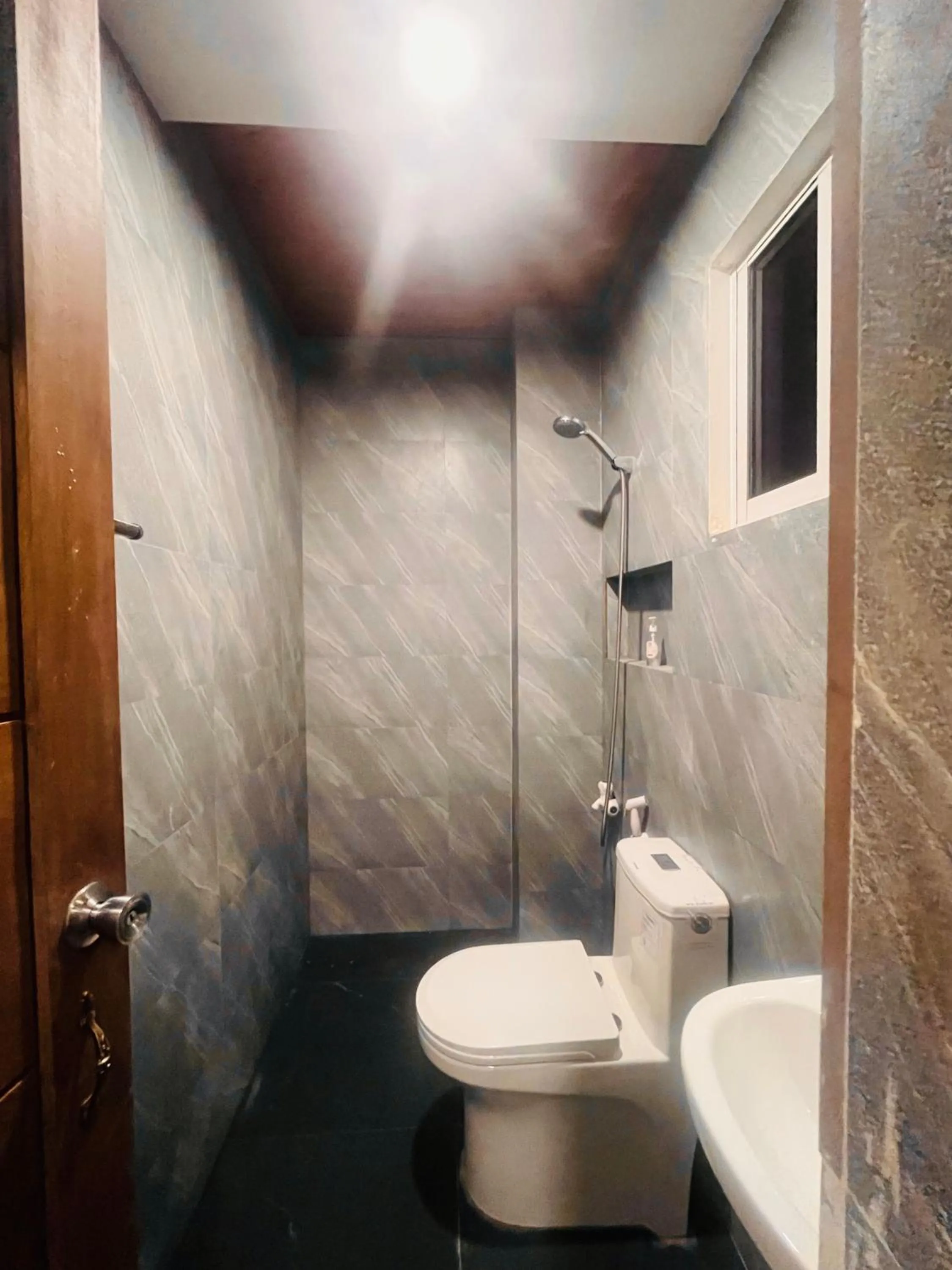 Shower in Jezette's Inn