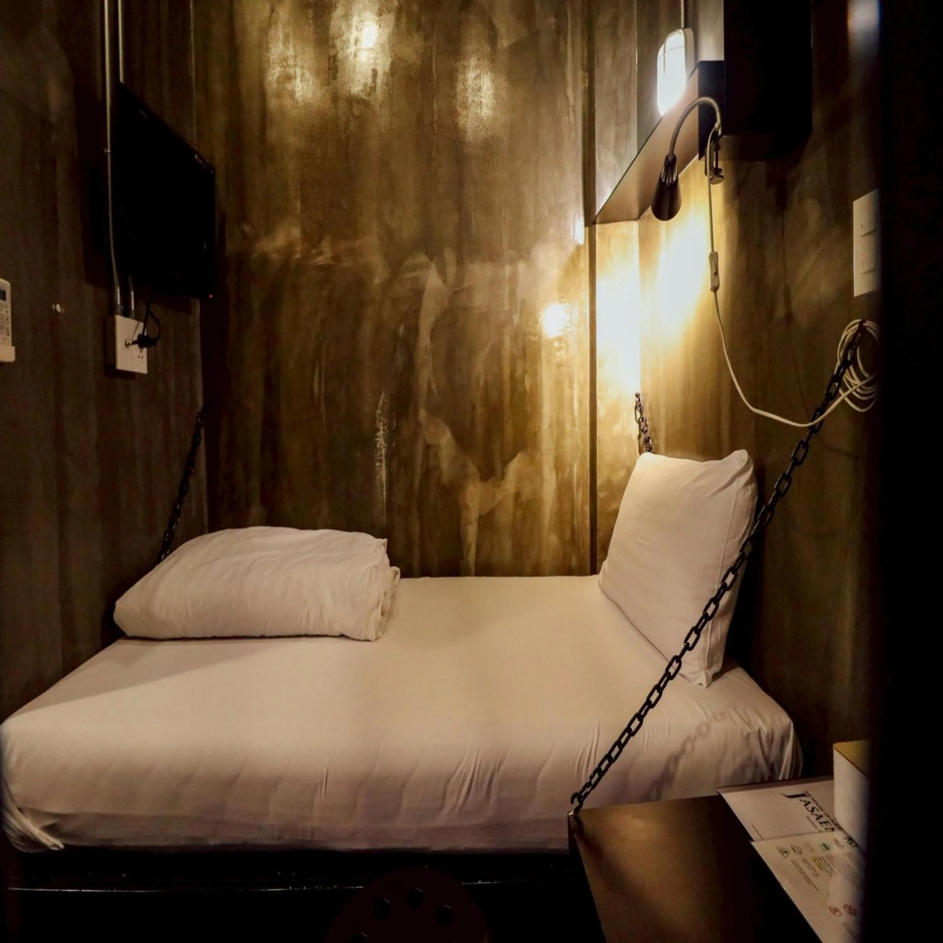 Photo of the whole room, Bed in Collection O Jasaen Stylish Unique Hotel