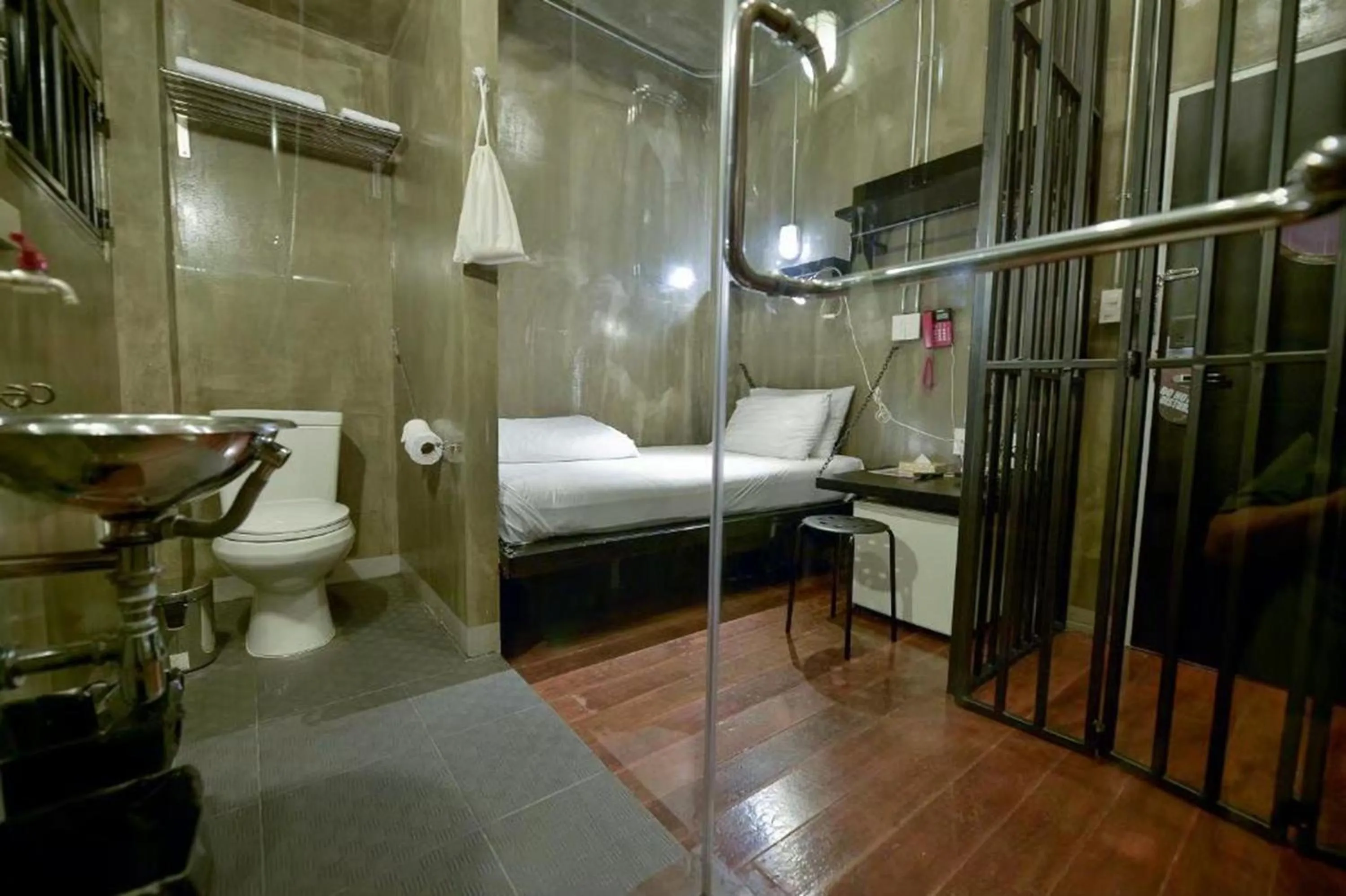 Photo of the whole room, Bed in Collection O Jasaen Stylish Unique Hotel