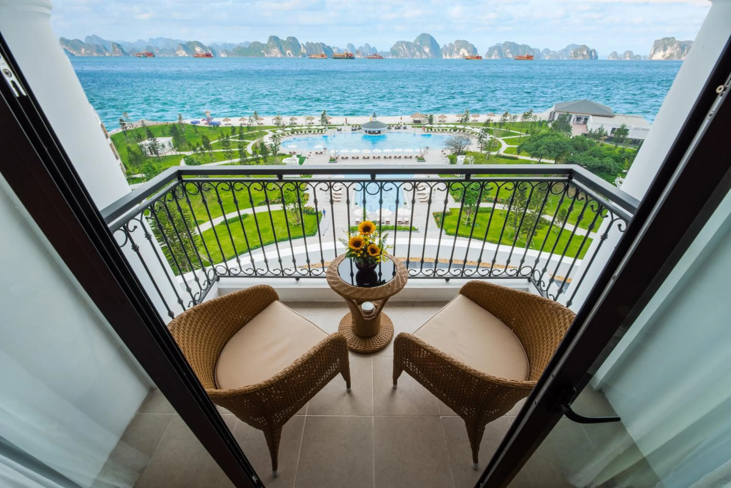 View (from property/room) in Vinpearl Resort & Spa Ha Long