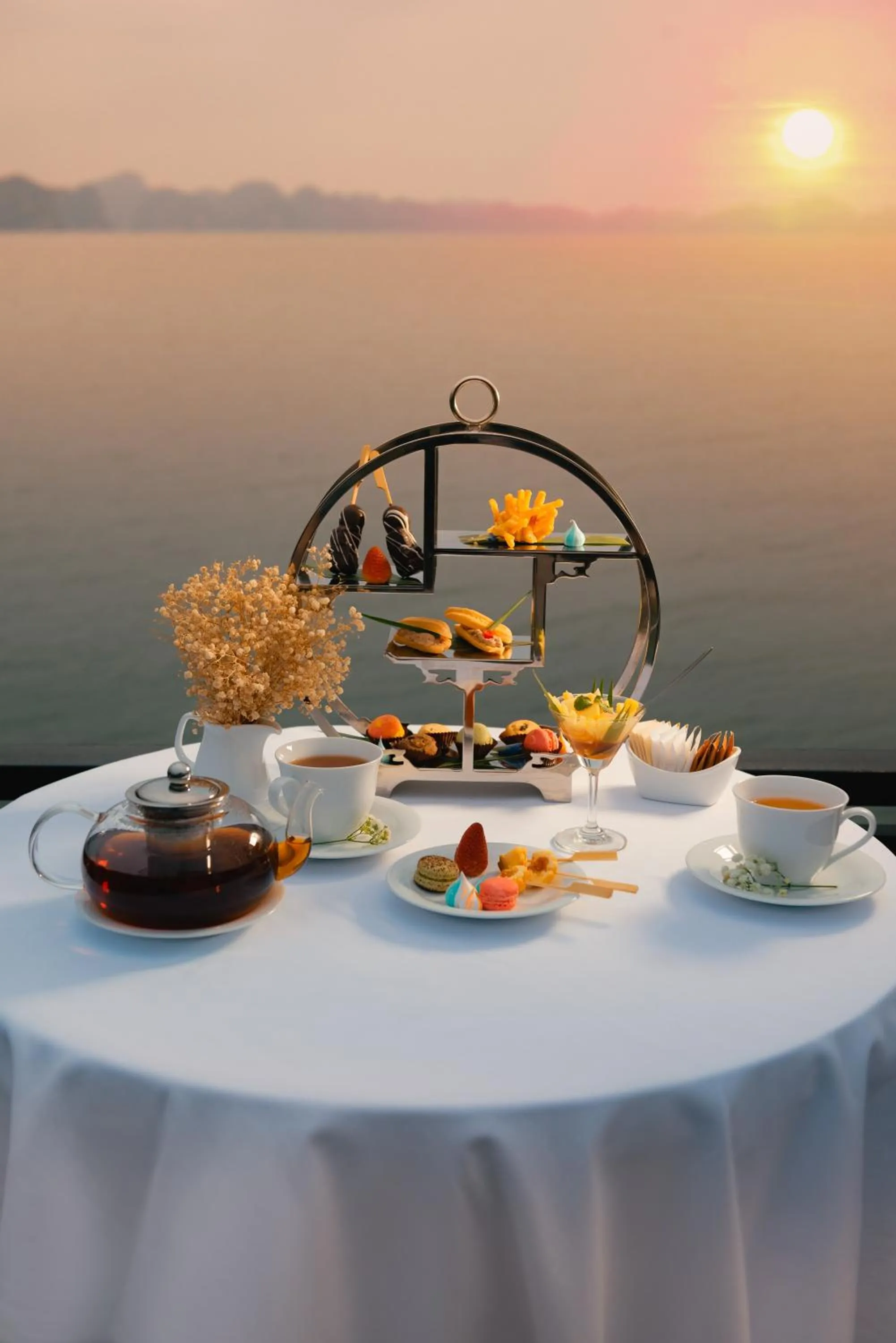 Coffee/tea facilities in Vinpearl Resort & Spa Ha Long