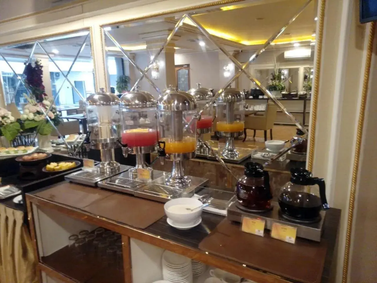 Restaurant/places to eat in Olympic Hotel Restaurant/places to eat in Olympic Hotel