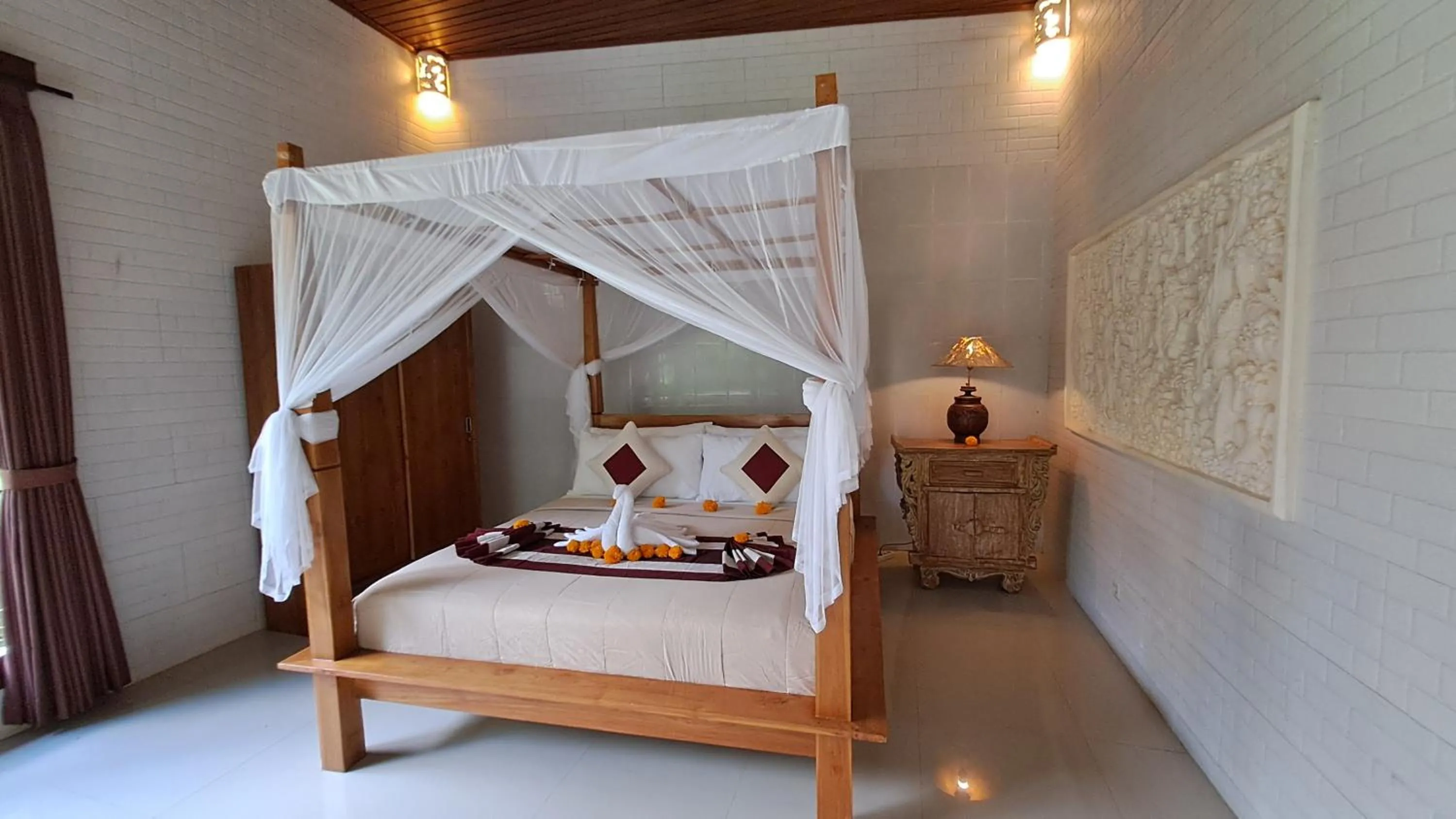 Bed in MaiMai Sari