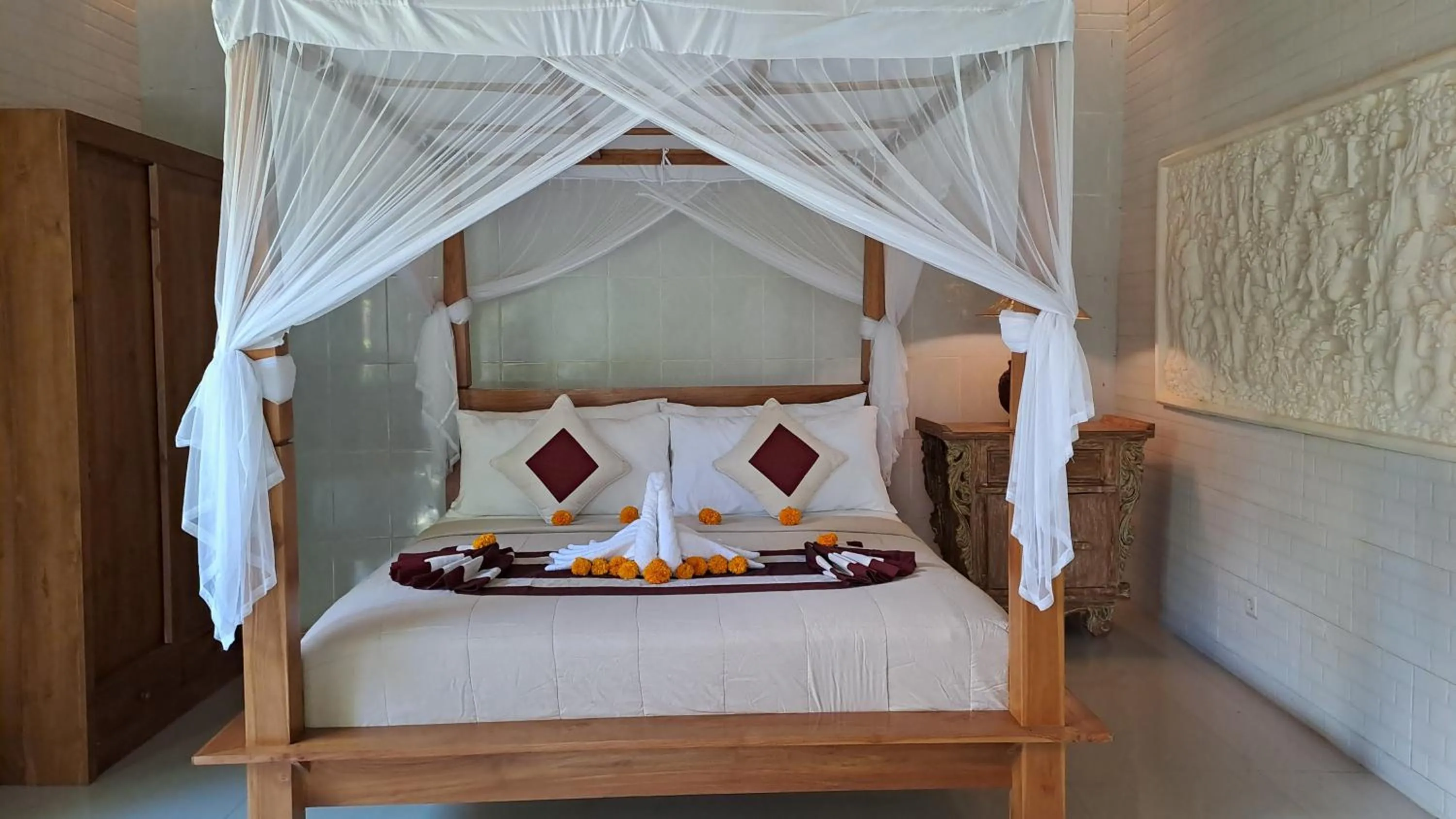 Bed in MaiMai Sari
