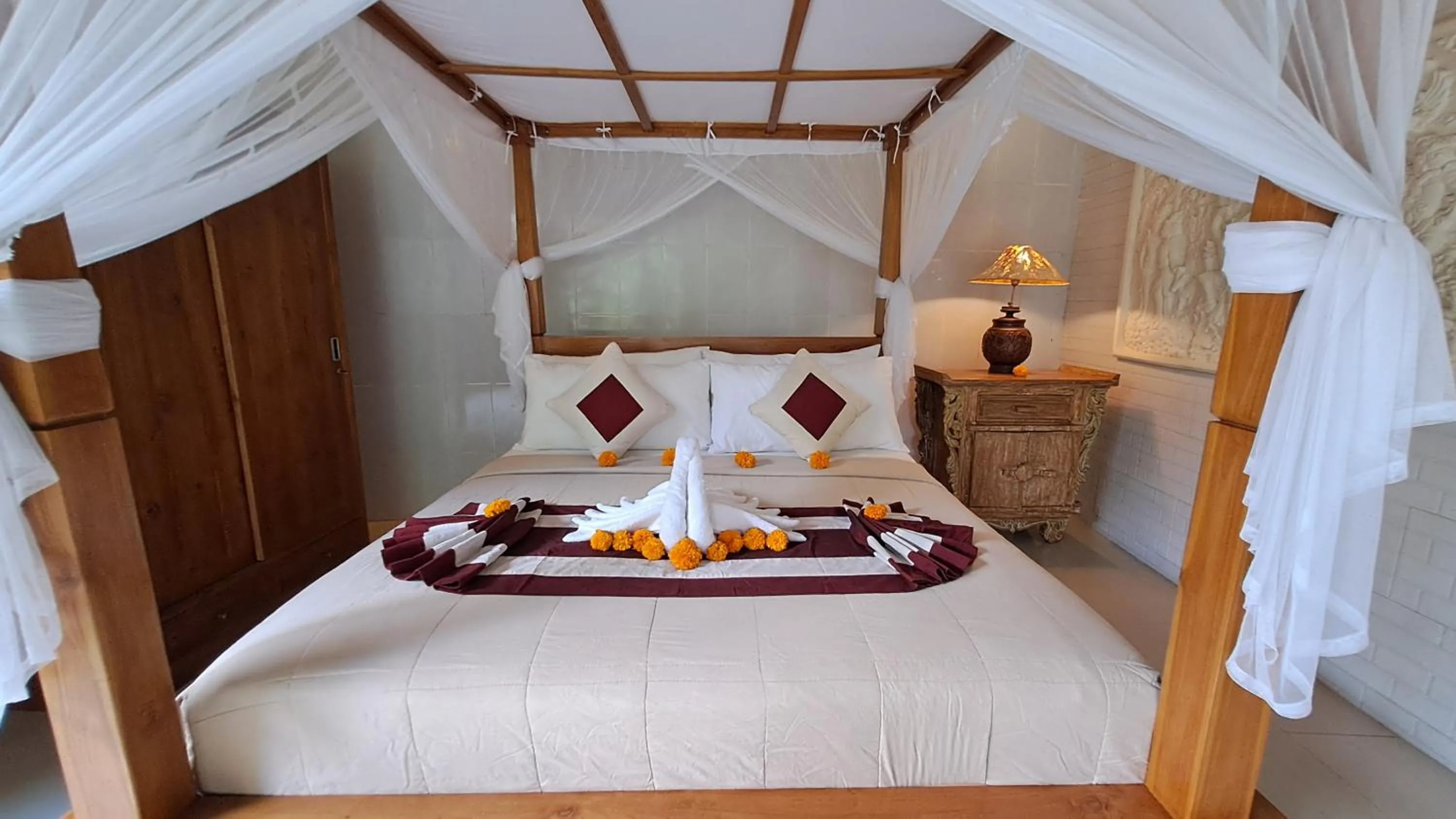 Bed in MaiMai Sari