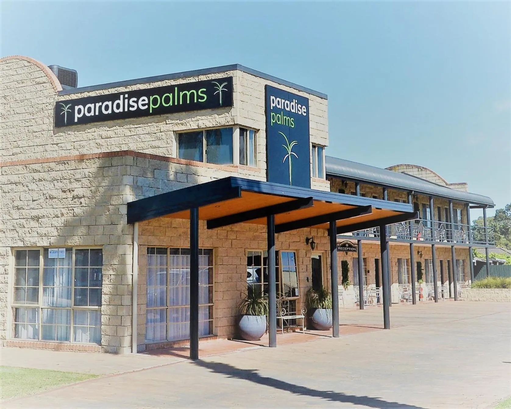 Facade/entrance, Property Building in Mulwala Paradise Palms Motel