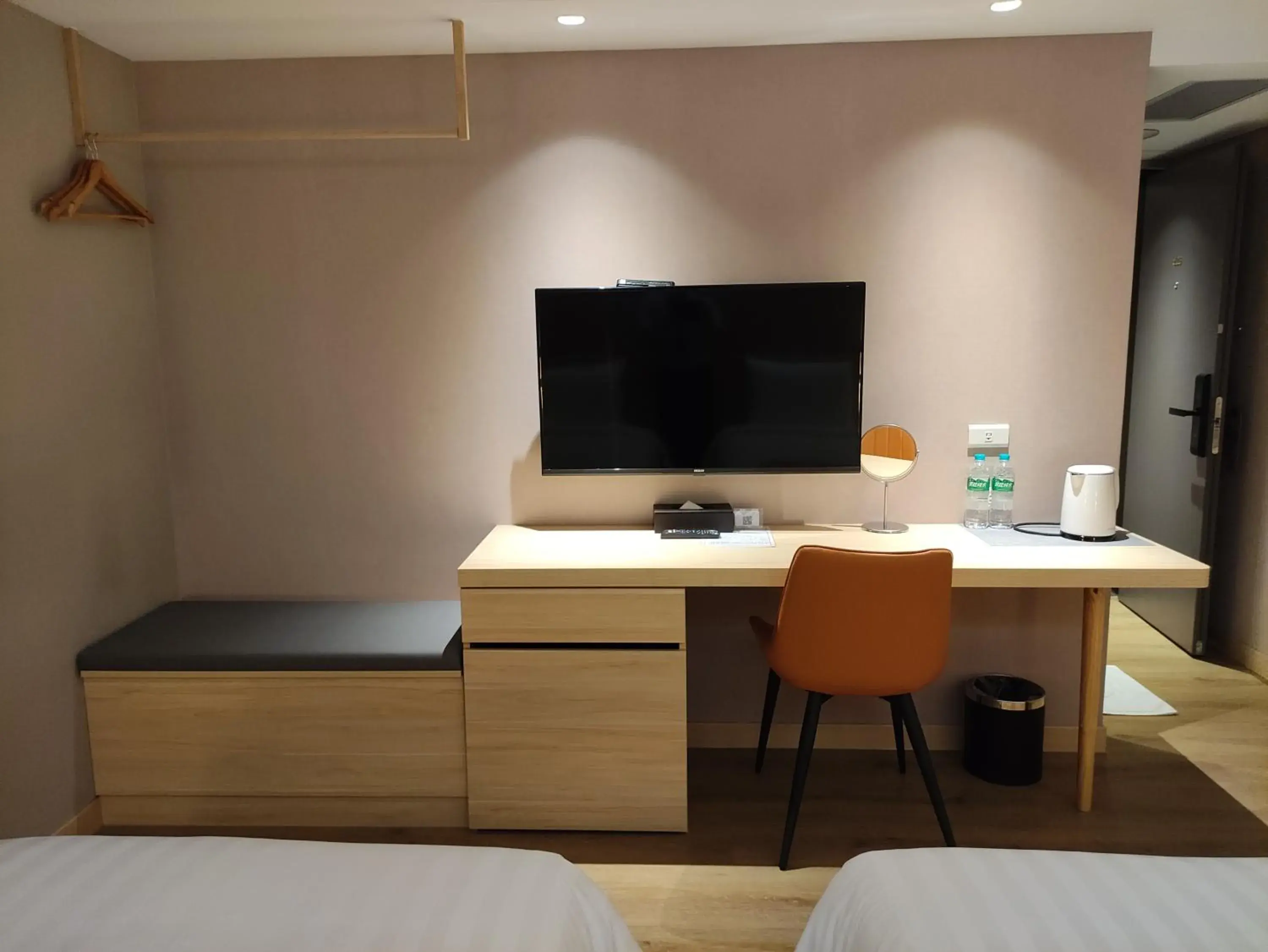 Bed in Ta Lee Hotel Bed in Ta Lee Hotel