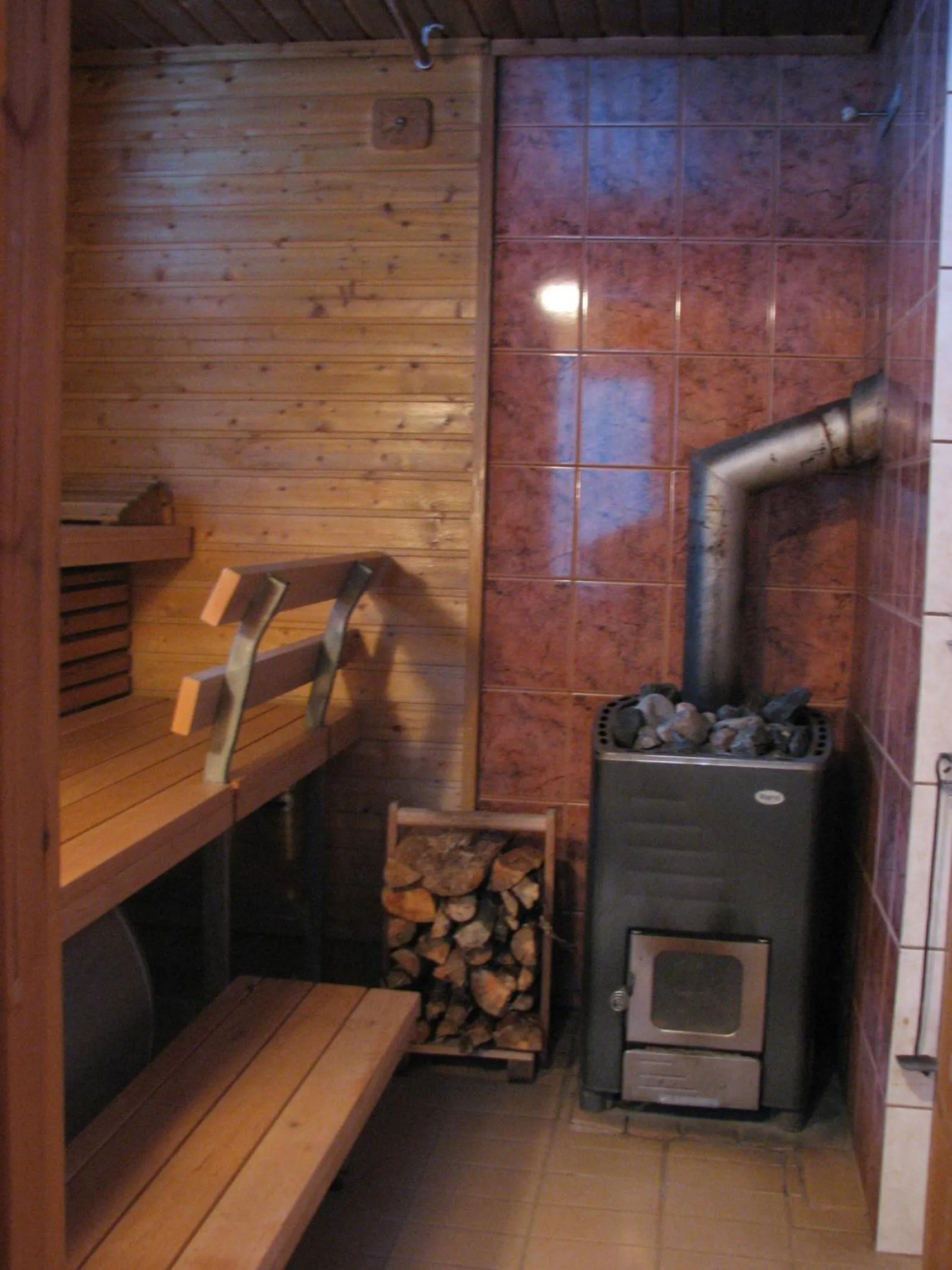 Shower in Ollilan Lomamajat