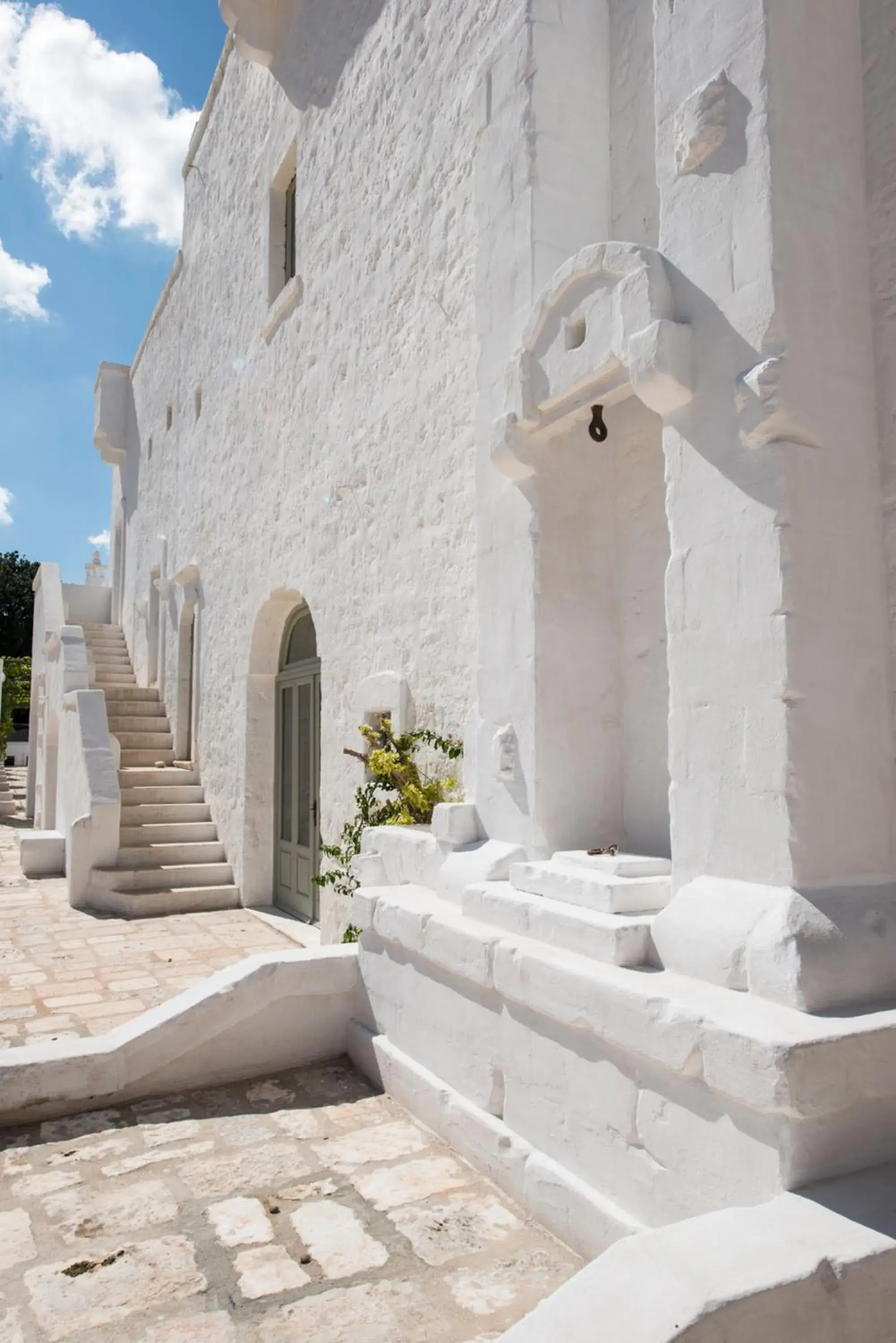 Facade/entrance in Masseria Le Carrube Facade/entrance in Masseria Le Carrube