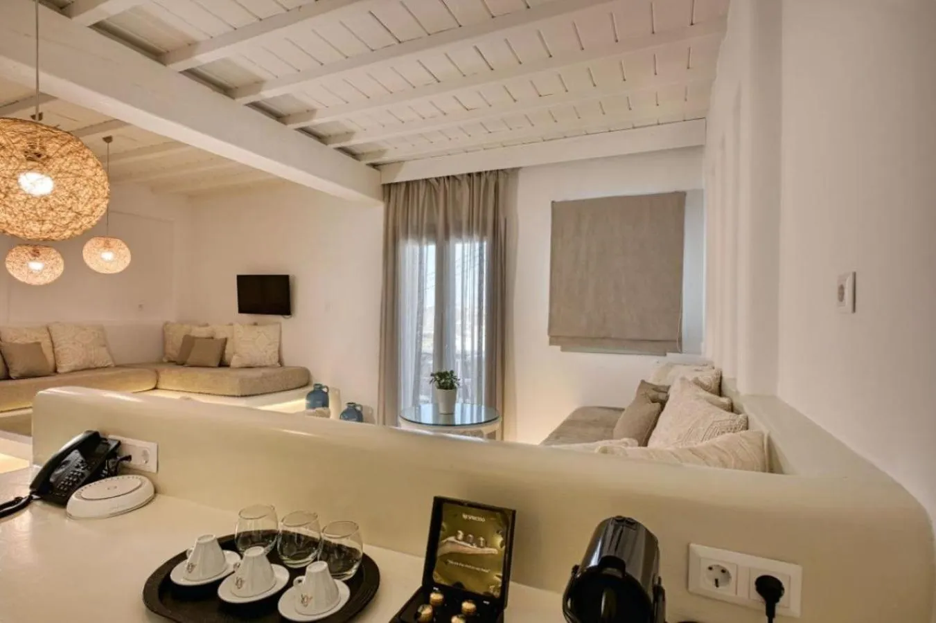 Living room, Bed in Nodo Boutique Hotel