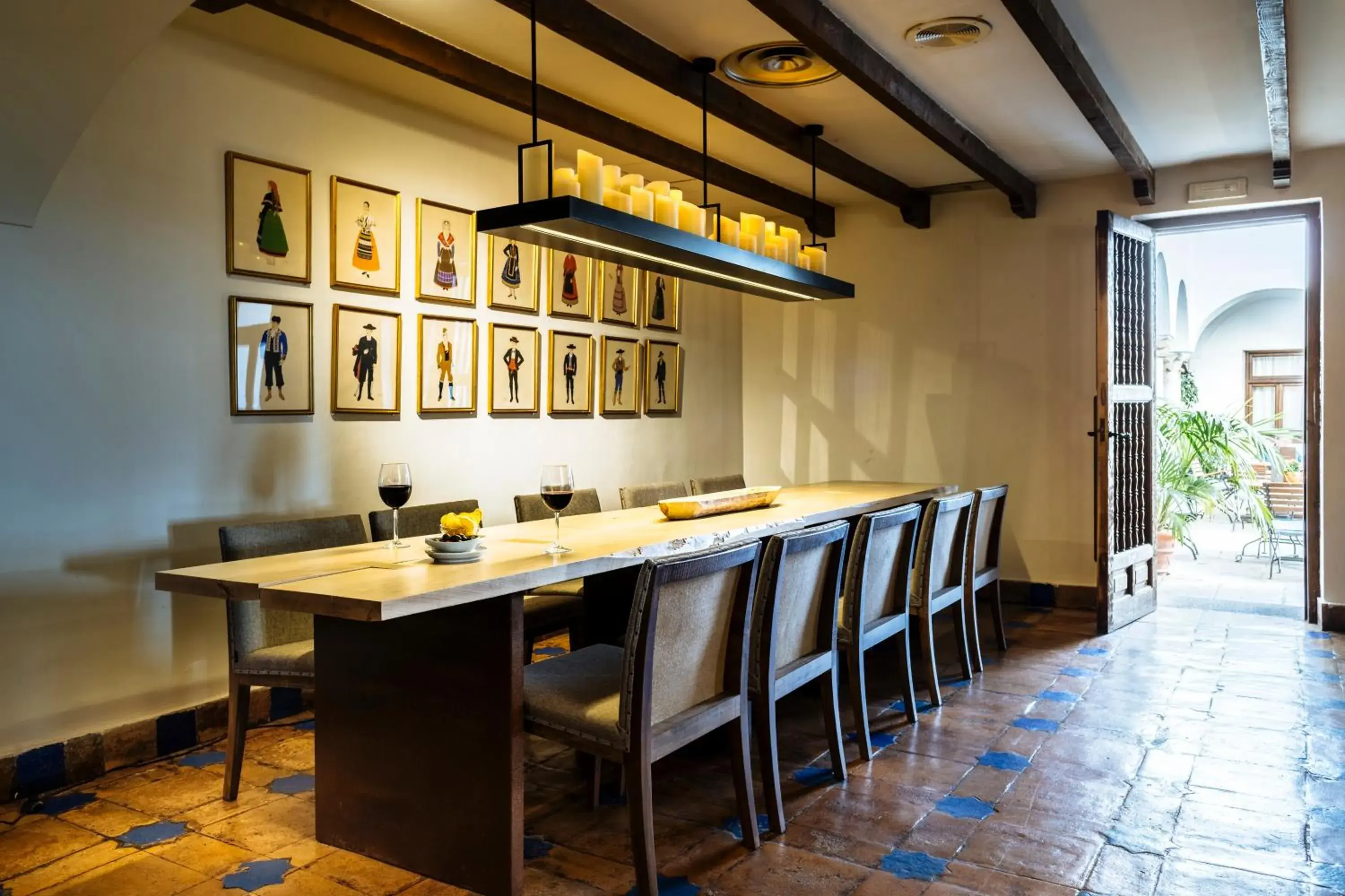 Lounge or bar in Parador de Mérida Lounge or bar in Parador de Mérida