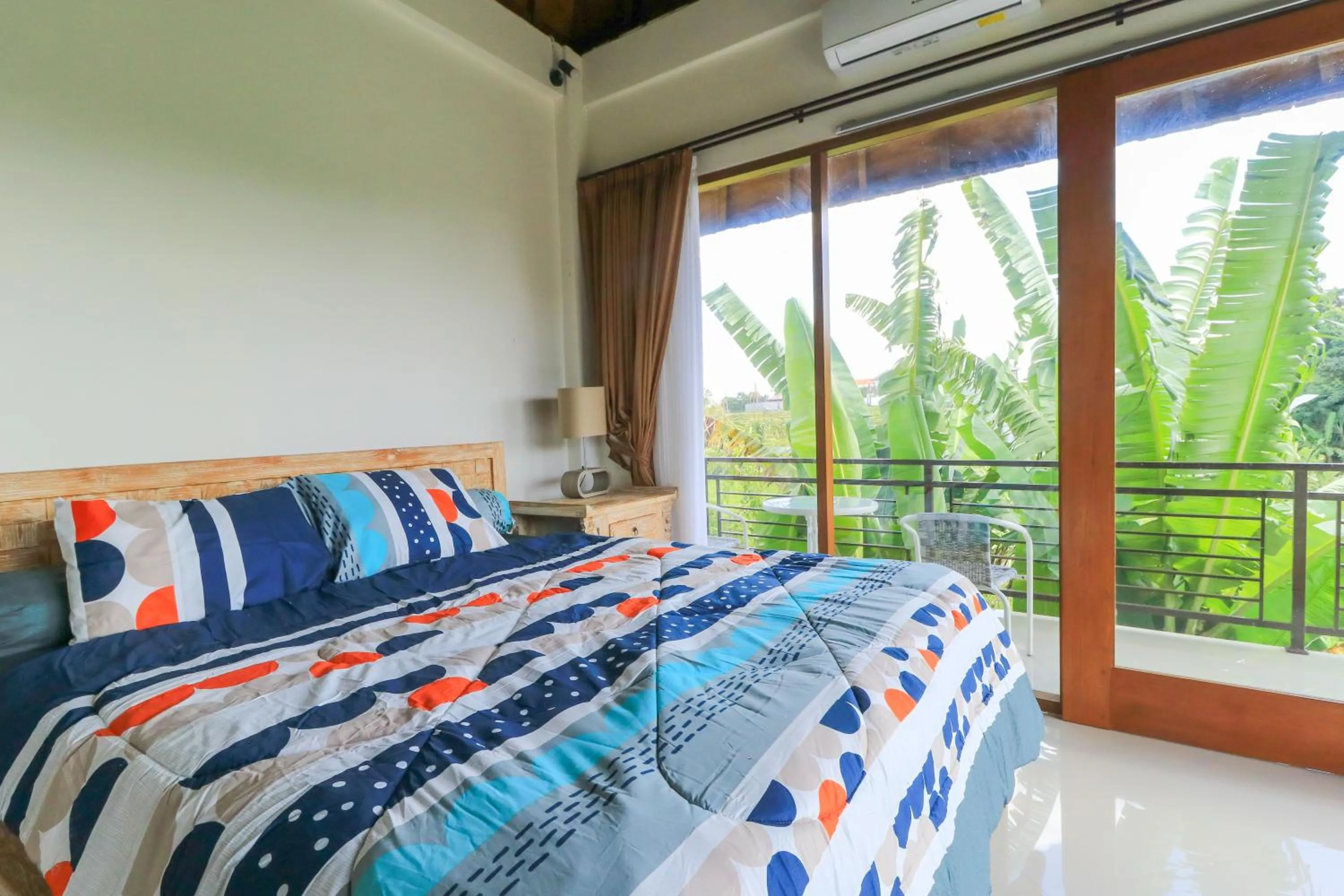 Bed in Sunari Guest House