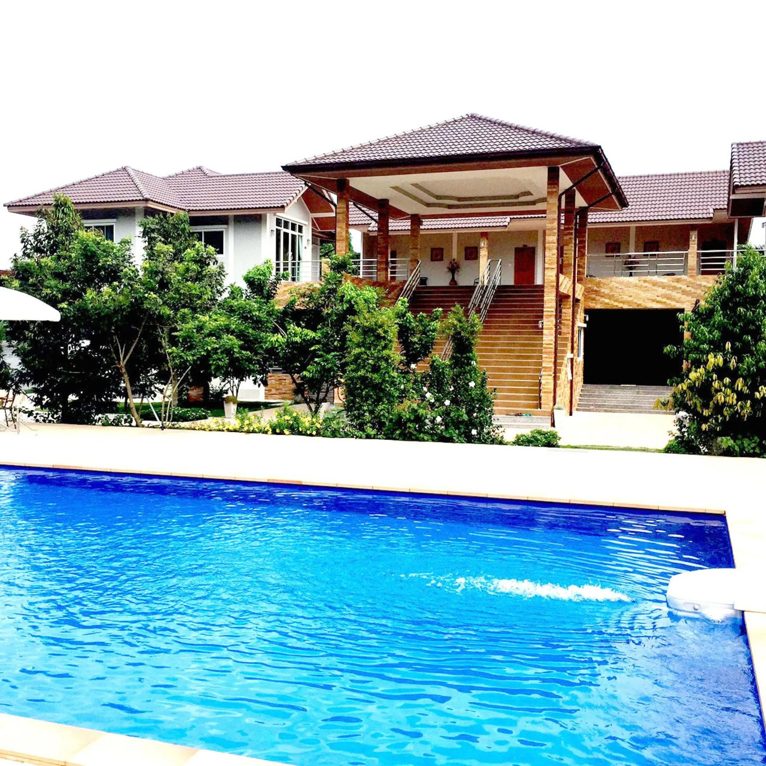 Pool view in Baan Suan Khun Yaiy