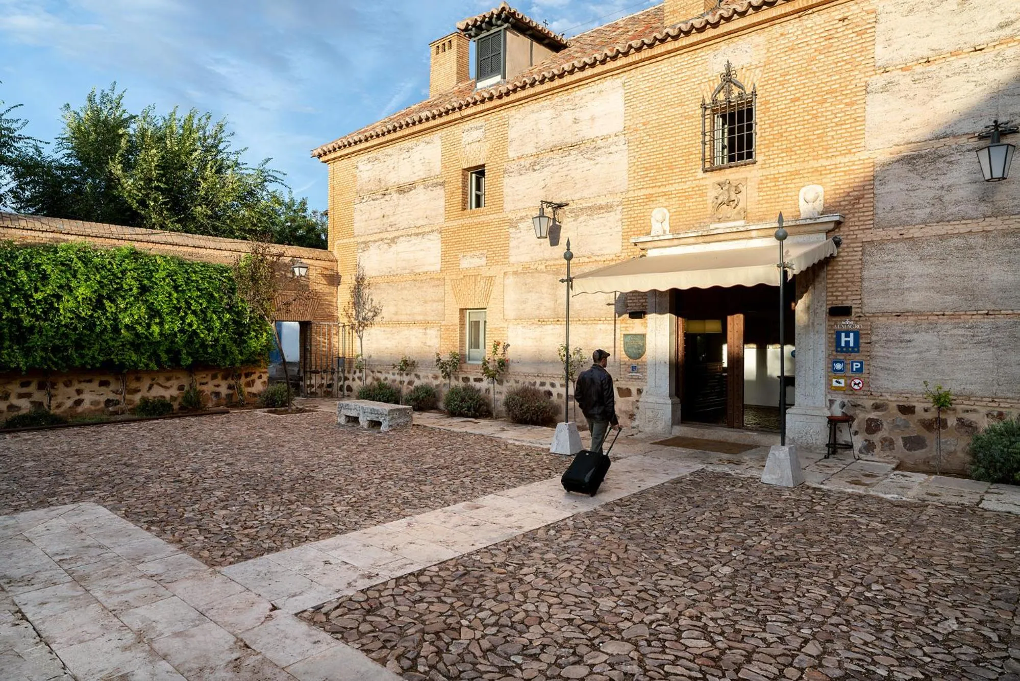 Facade/entrance in Parador de Almagro