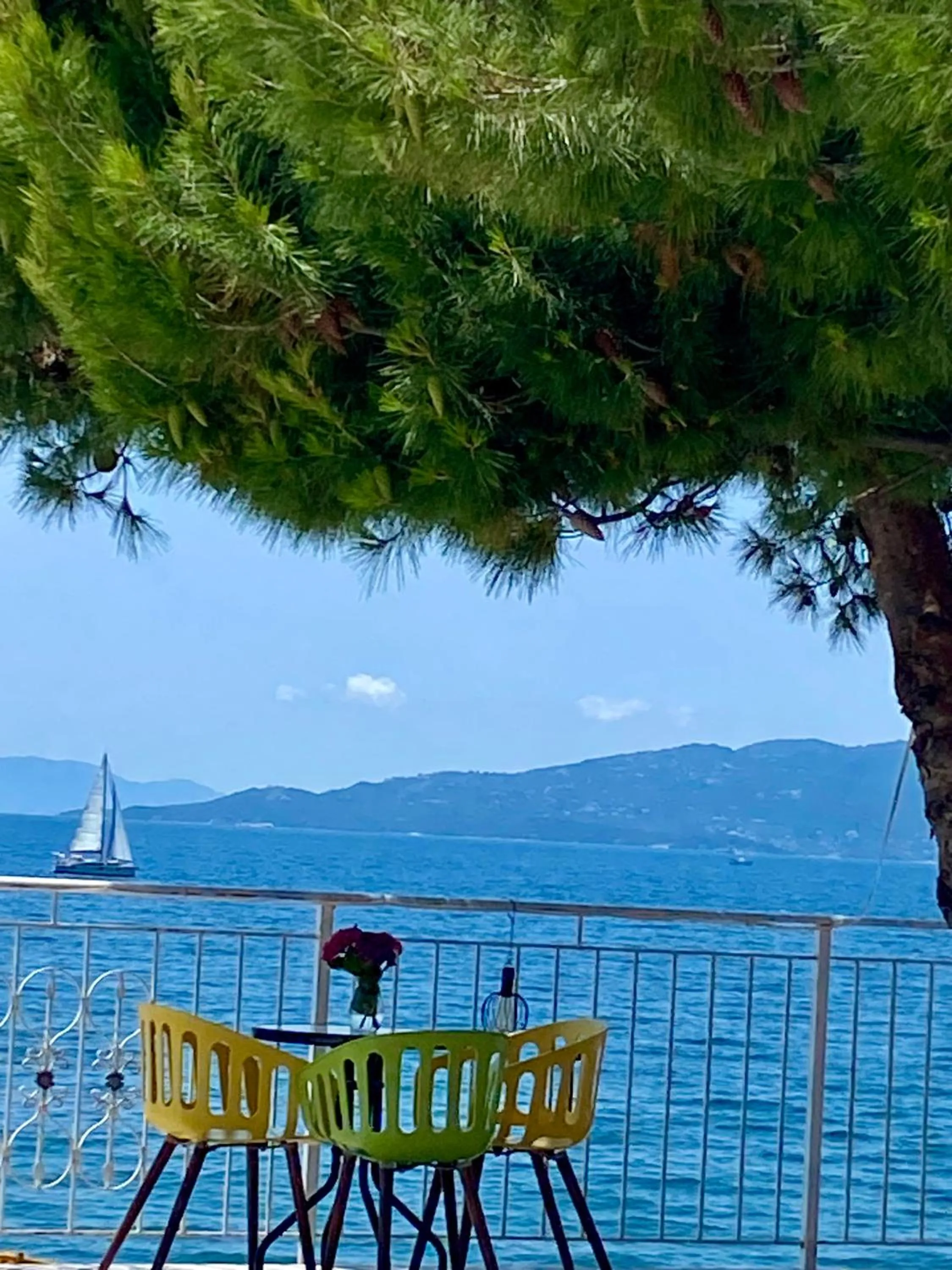 Kalemi's Beachside Hotel