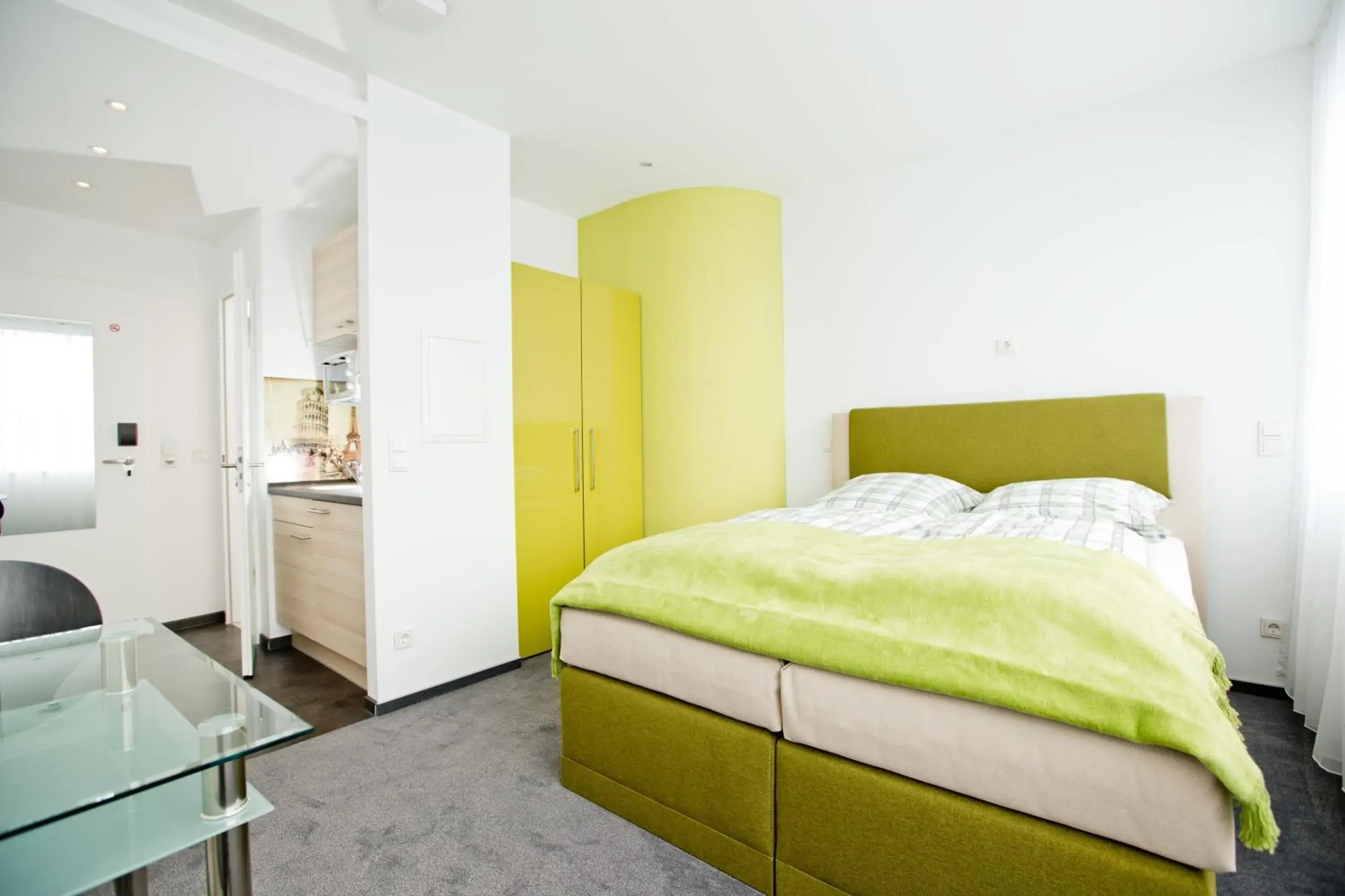 Studio Apartment in Design Sleepy Cologne Studio Apartment in Design Sleepy Cologne