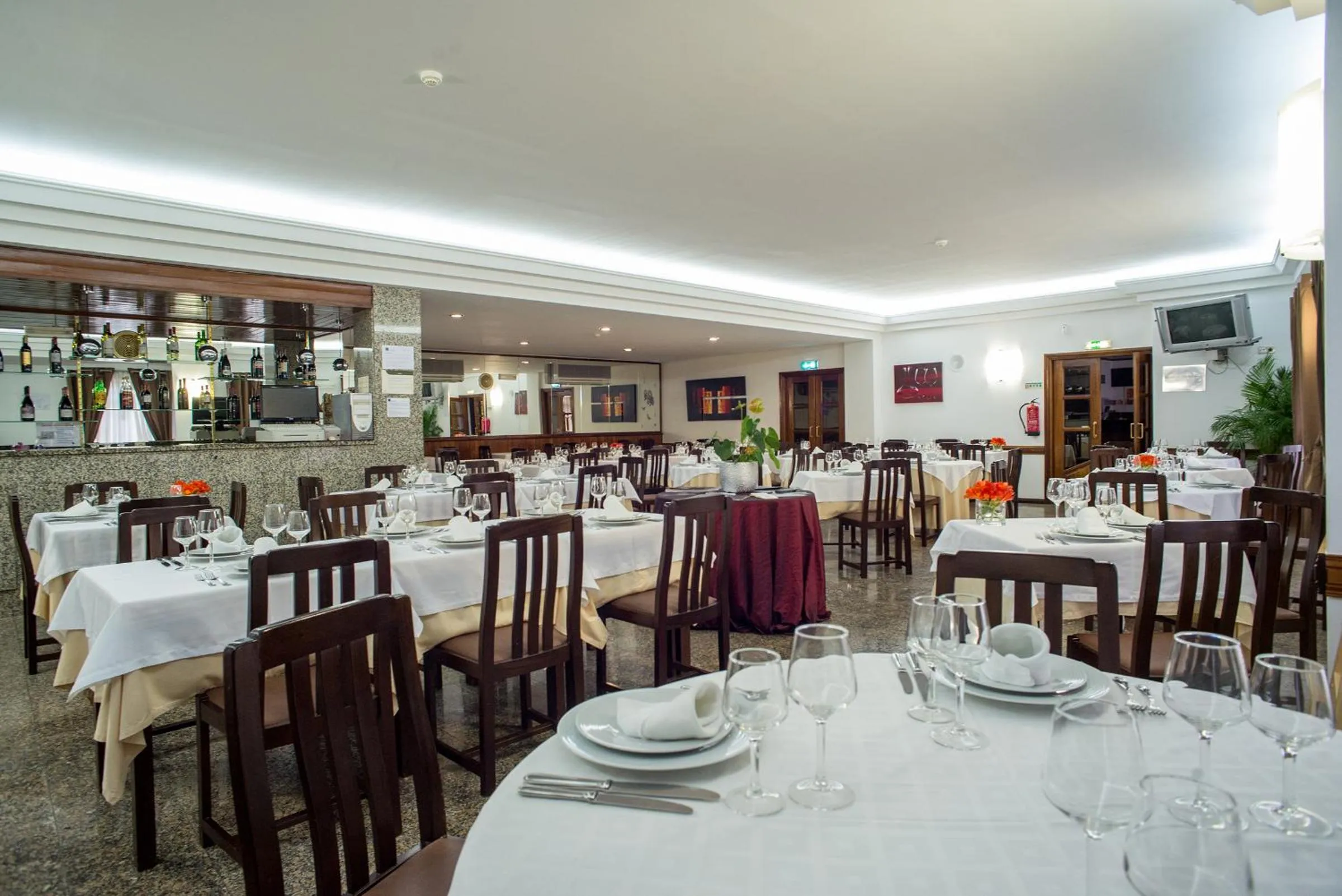 Restaurant/places to eat in Hotel Boavista II