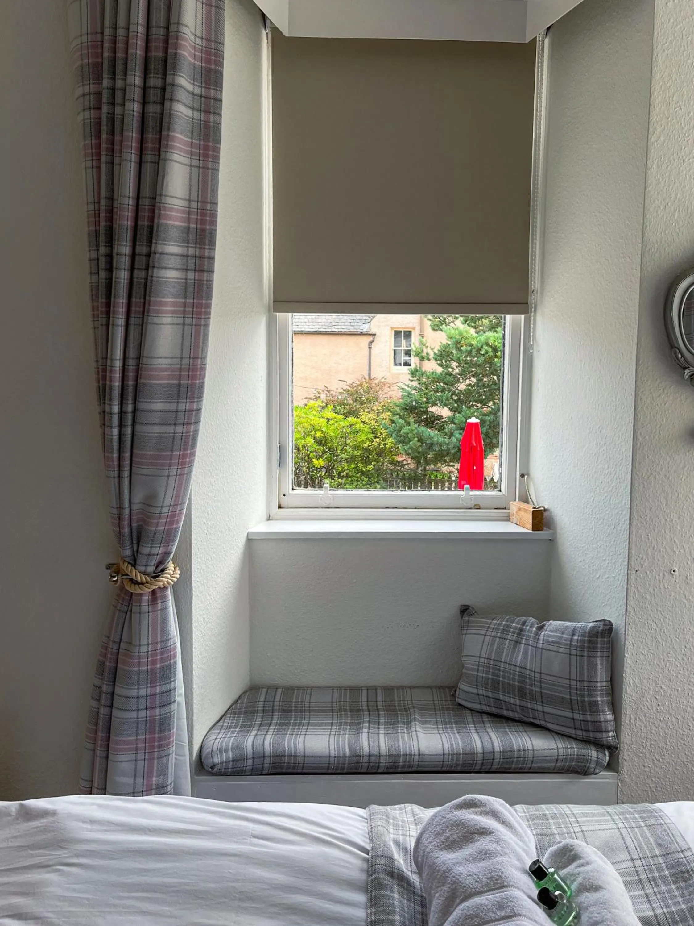 Bed in Crown and Anchor Inn