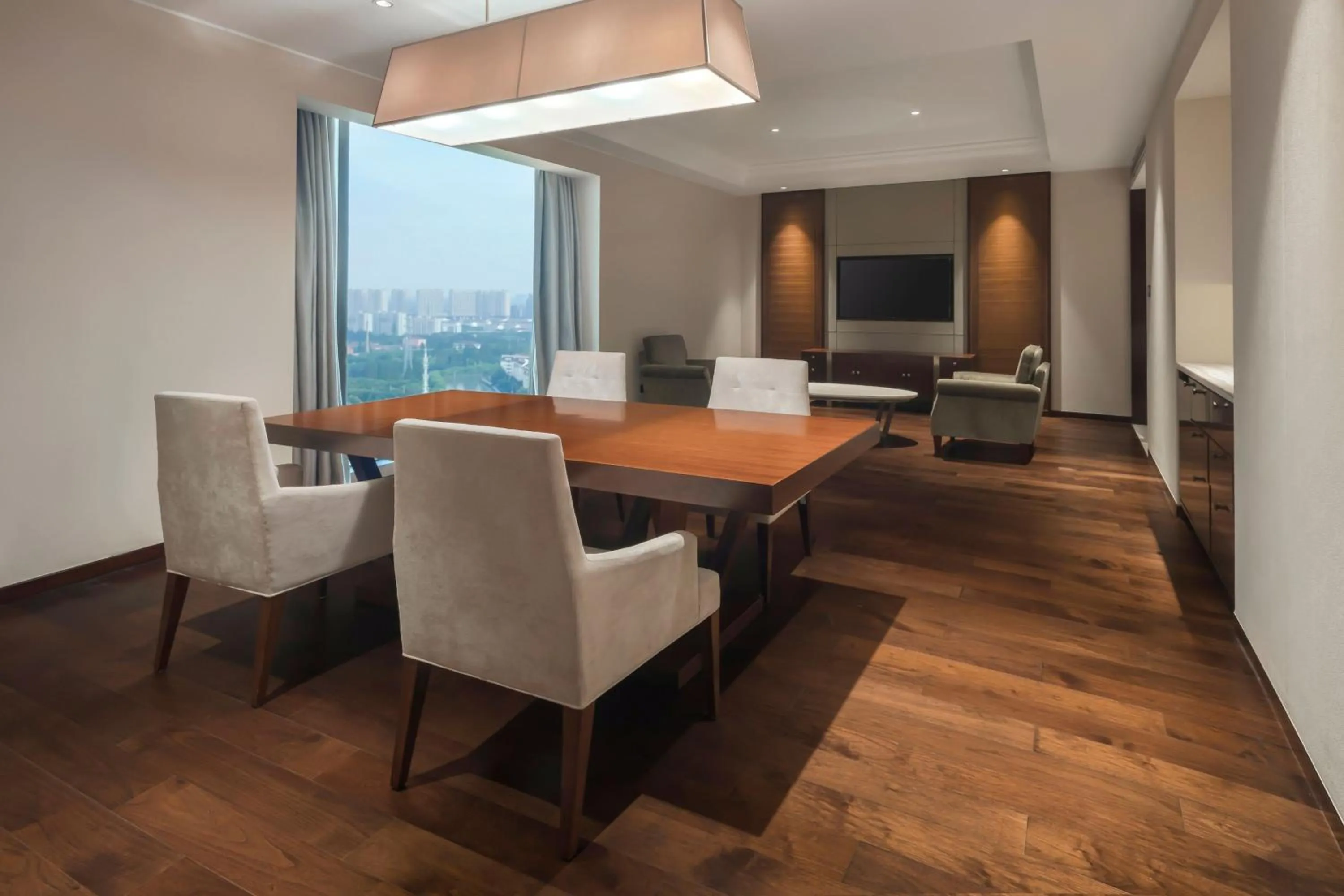 Living room in Sheraton Shanghai Jiading Hotel