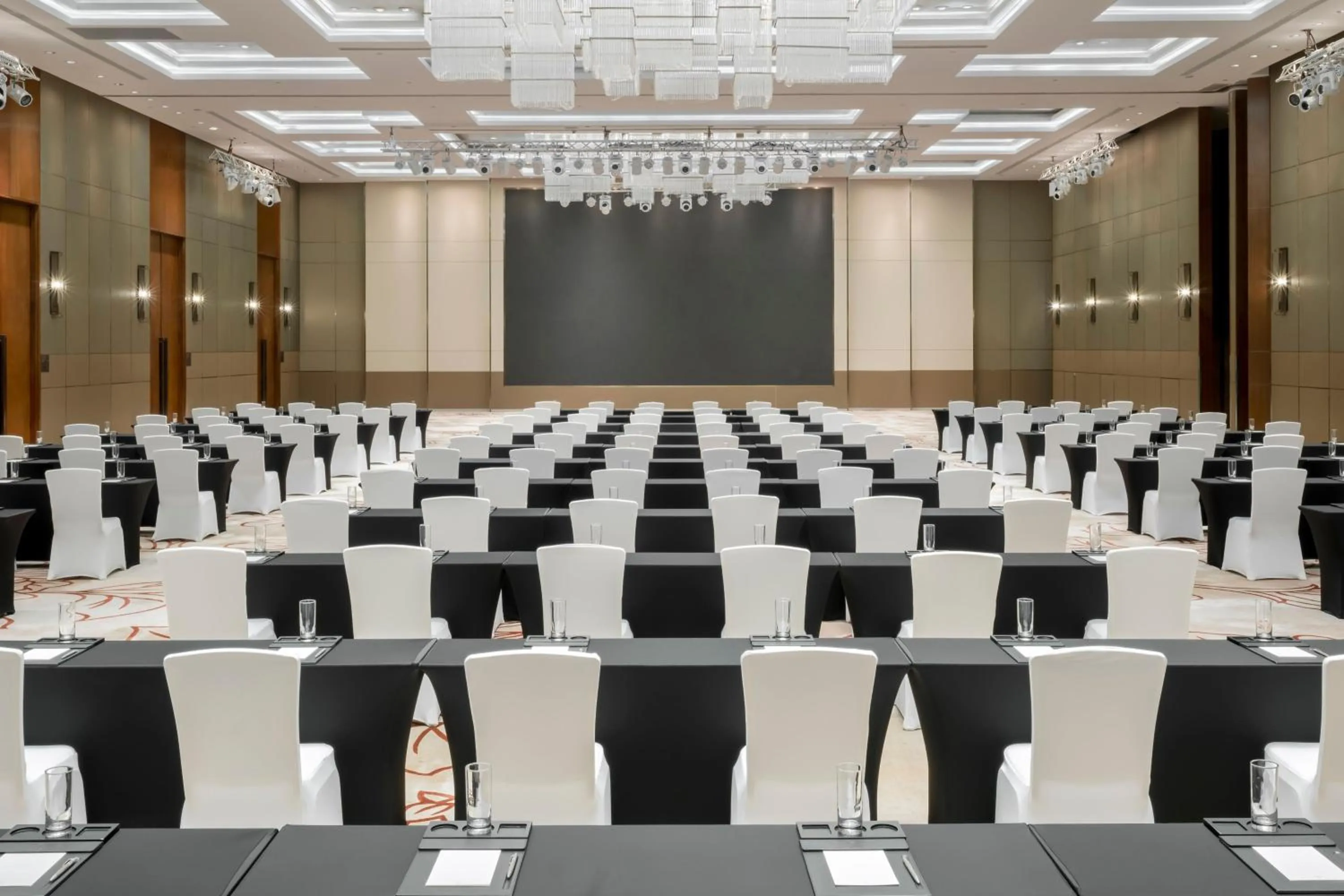 Meeting/conference room in Sheraton Shanghai Jiading Hotel