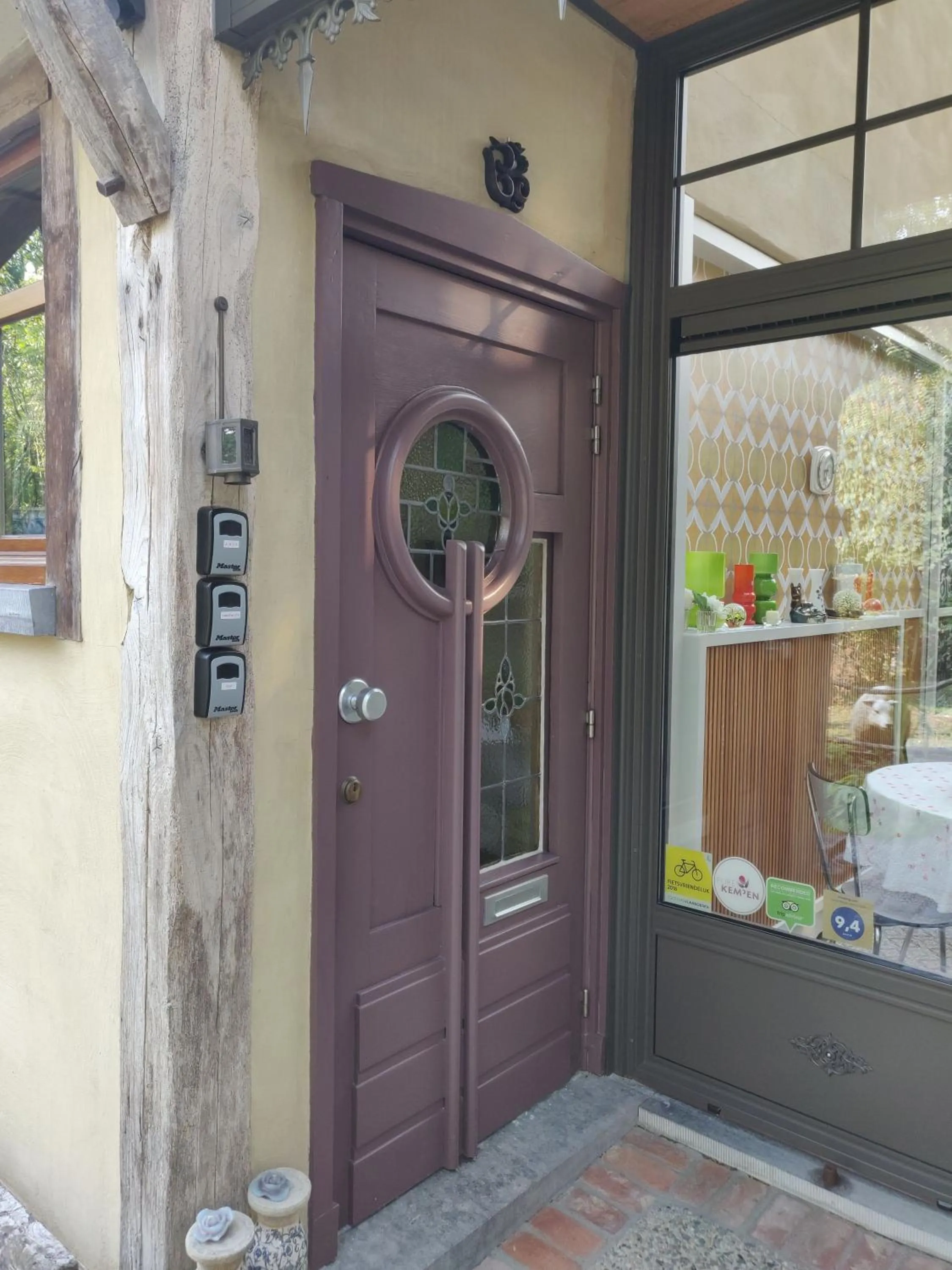 Facade/entrance in B&B Tspijker