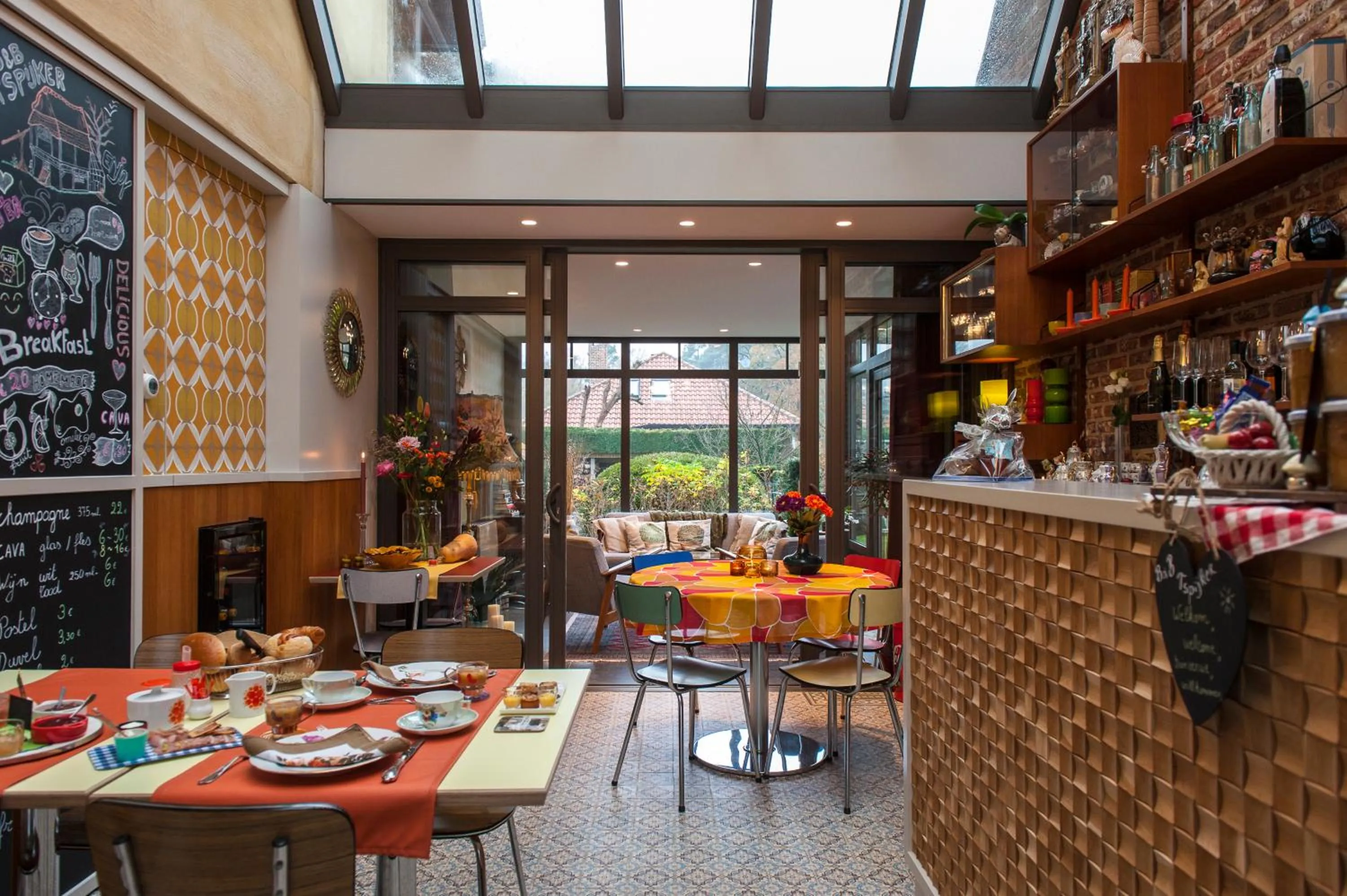 Food and drinks in B&B Tspijker