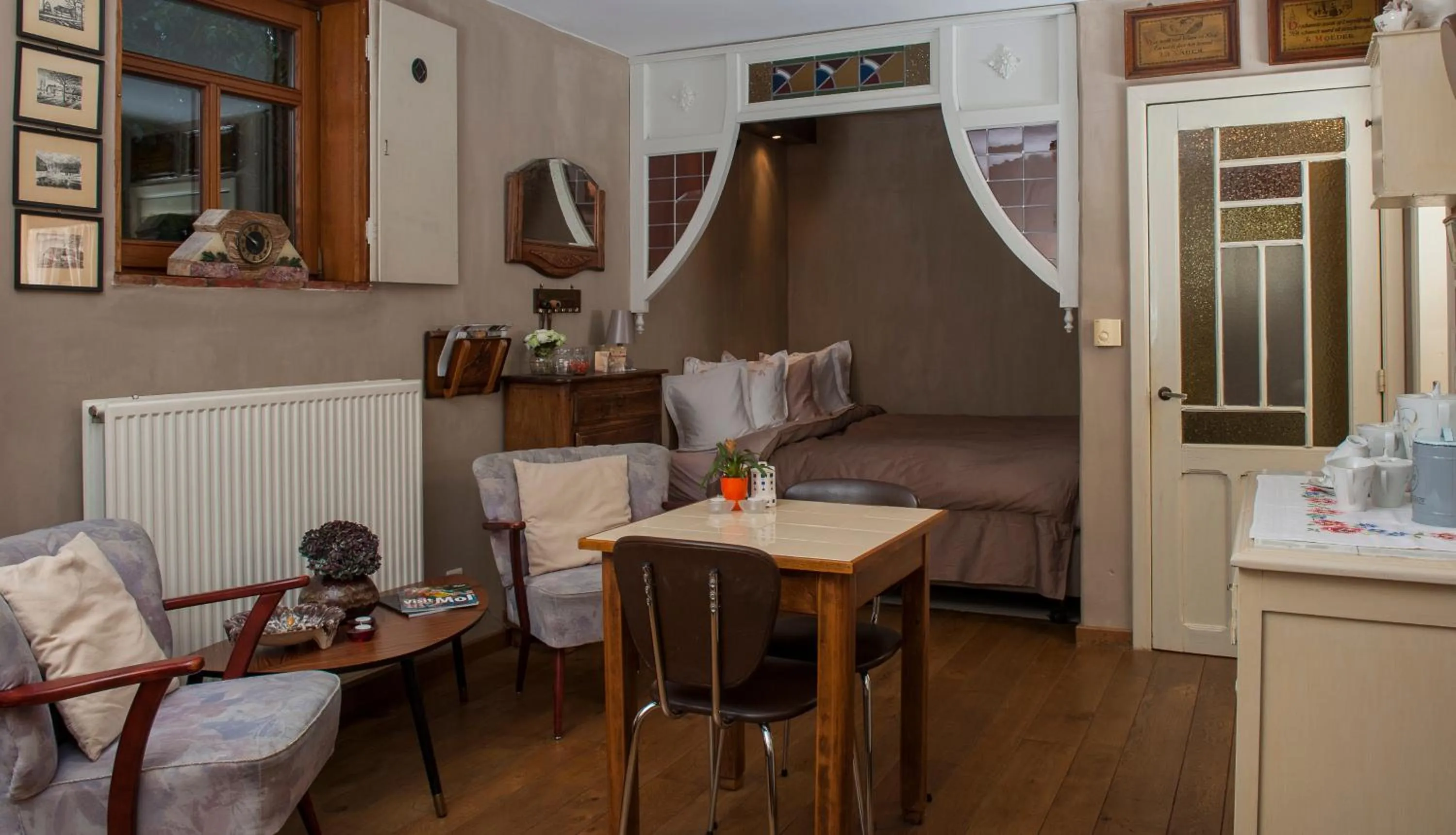 Photo of the whole room in B&B Tspijker