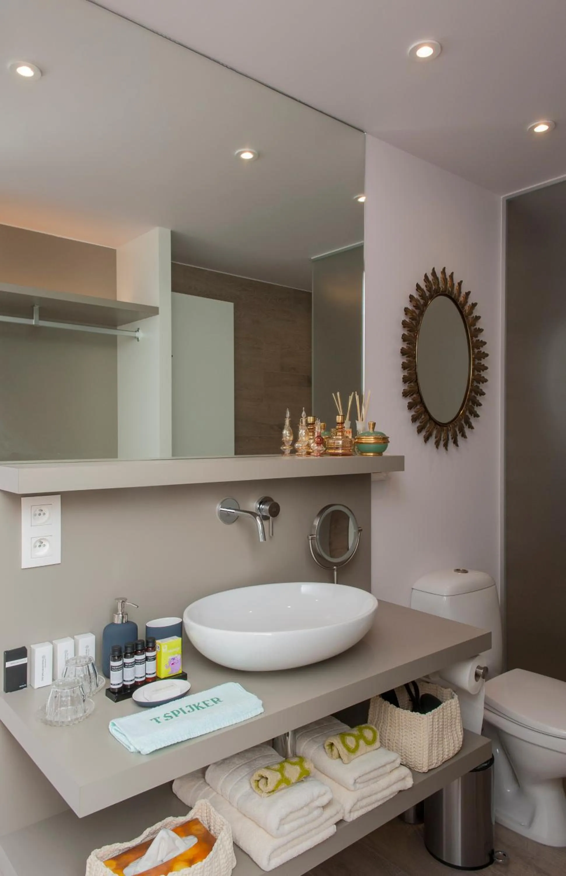 Bathroom in B&B Tspijker