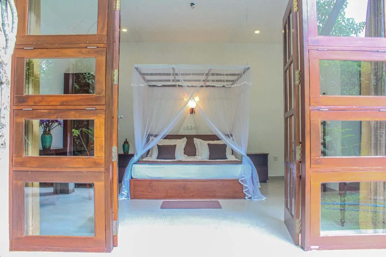 Bed in Thisara Villa
