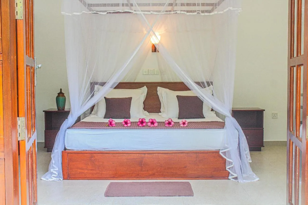 Bed in Thisara Villa