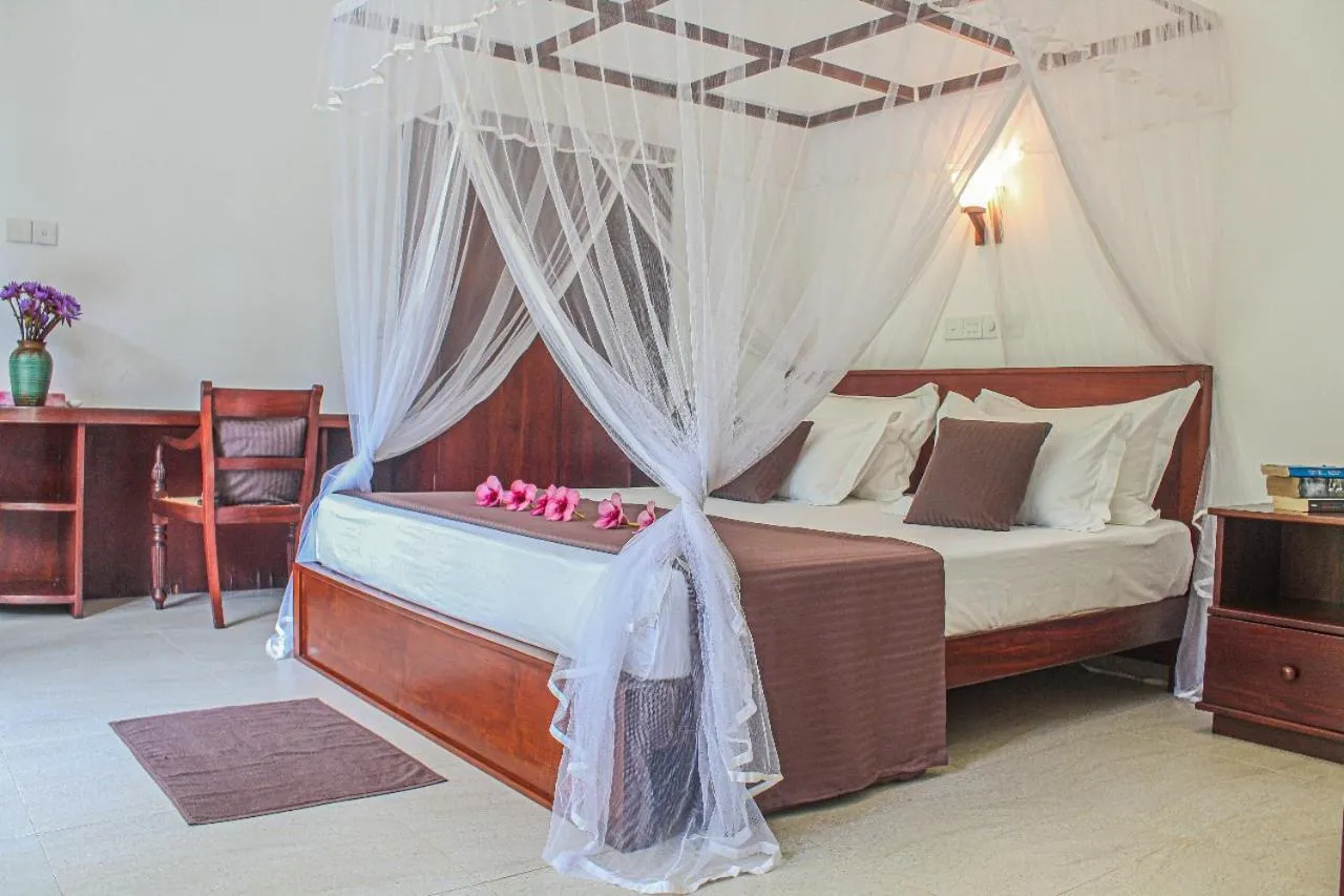 Bed in Thisara Villa