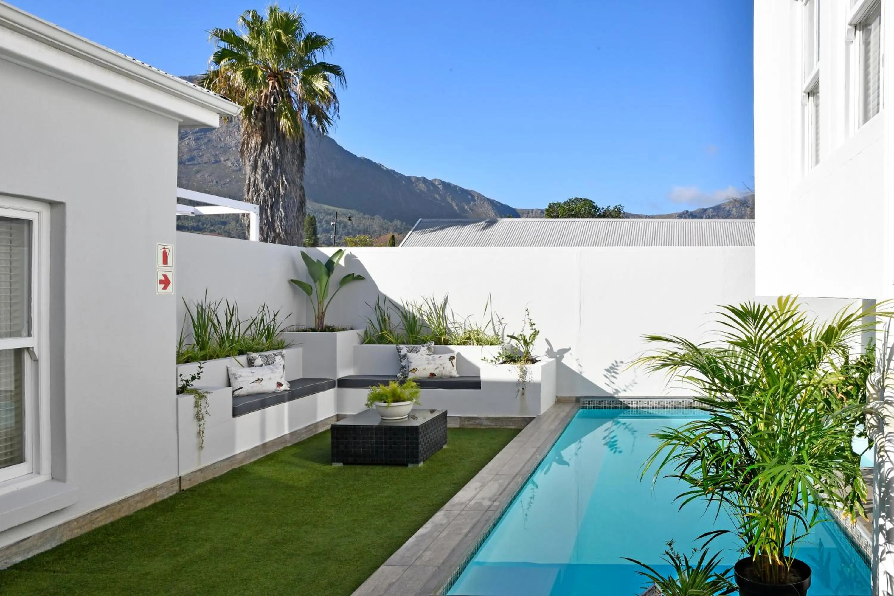 Balcony/Terrace in Le Petit Bijou Aparthotel