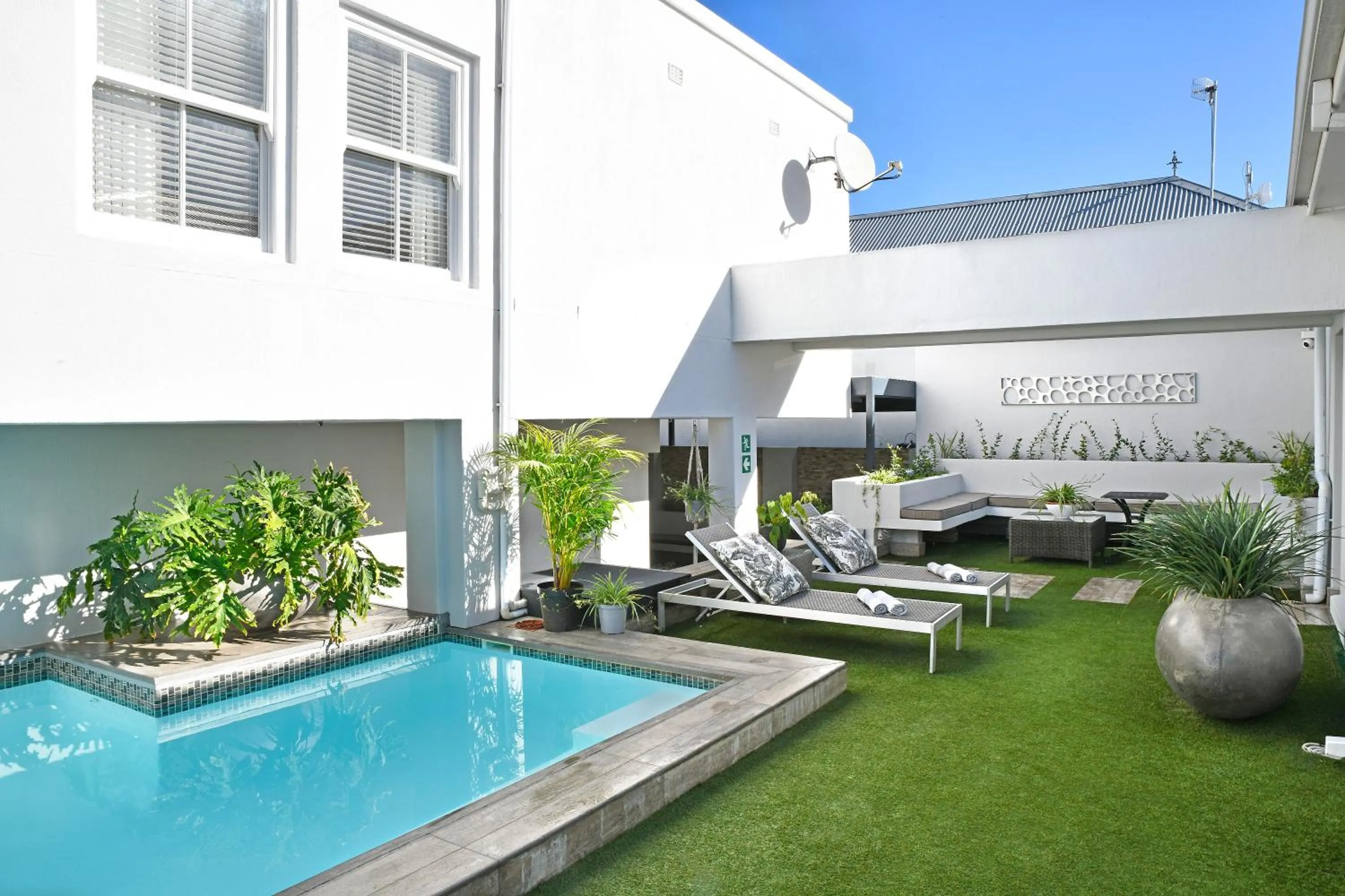 Balcony/Terrace in Le Petit Bijou Aparthotel
