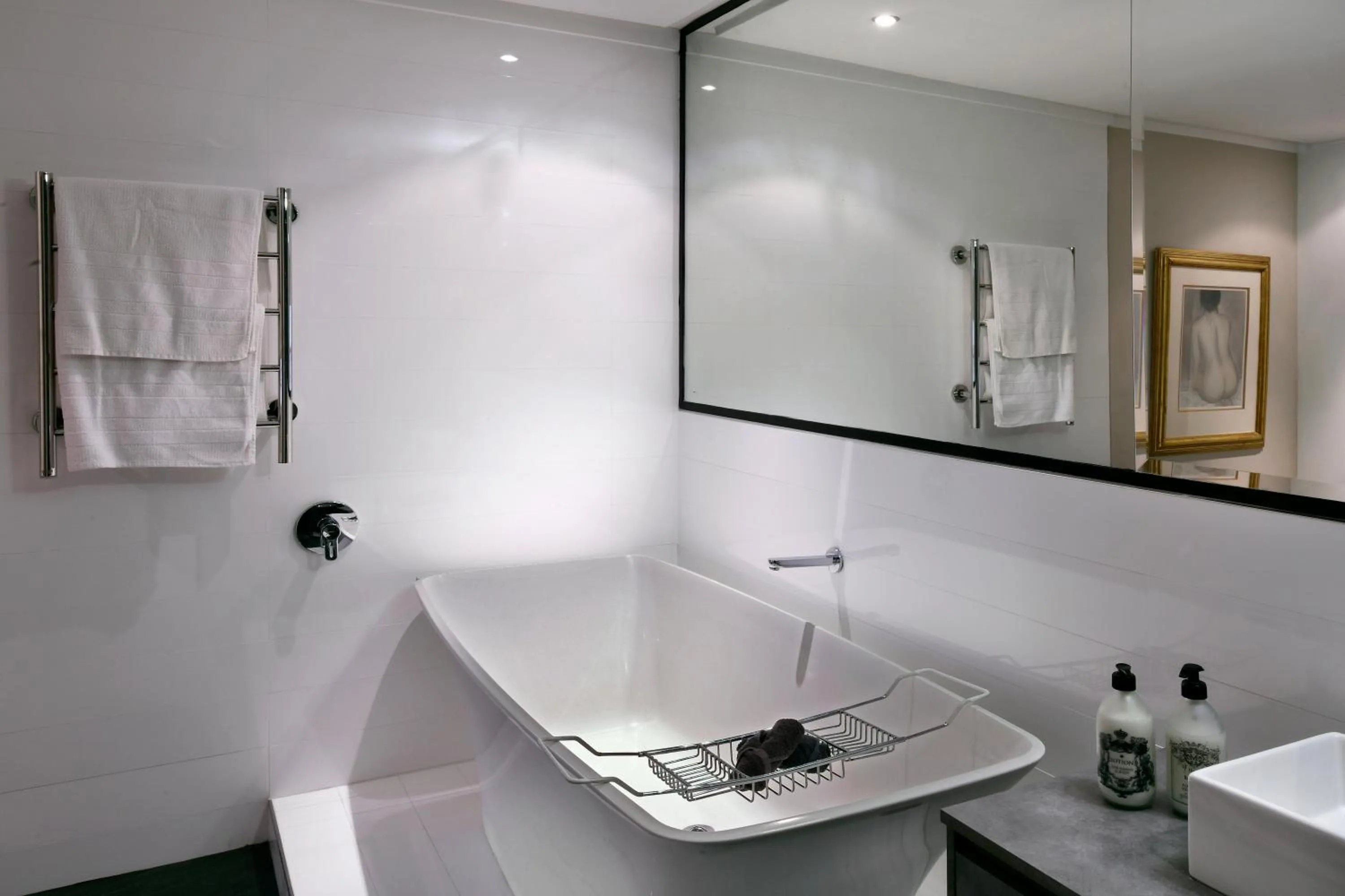 Bathroom in Le Petit Bijou Aparthotel