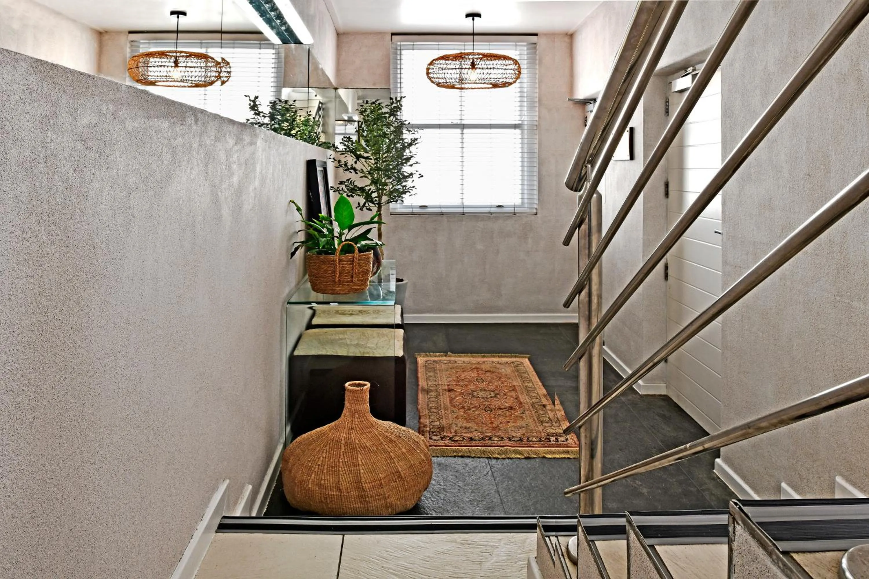 Facade/entrance in Le Petit Bijou Aparthotel