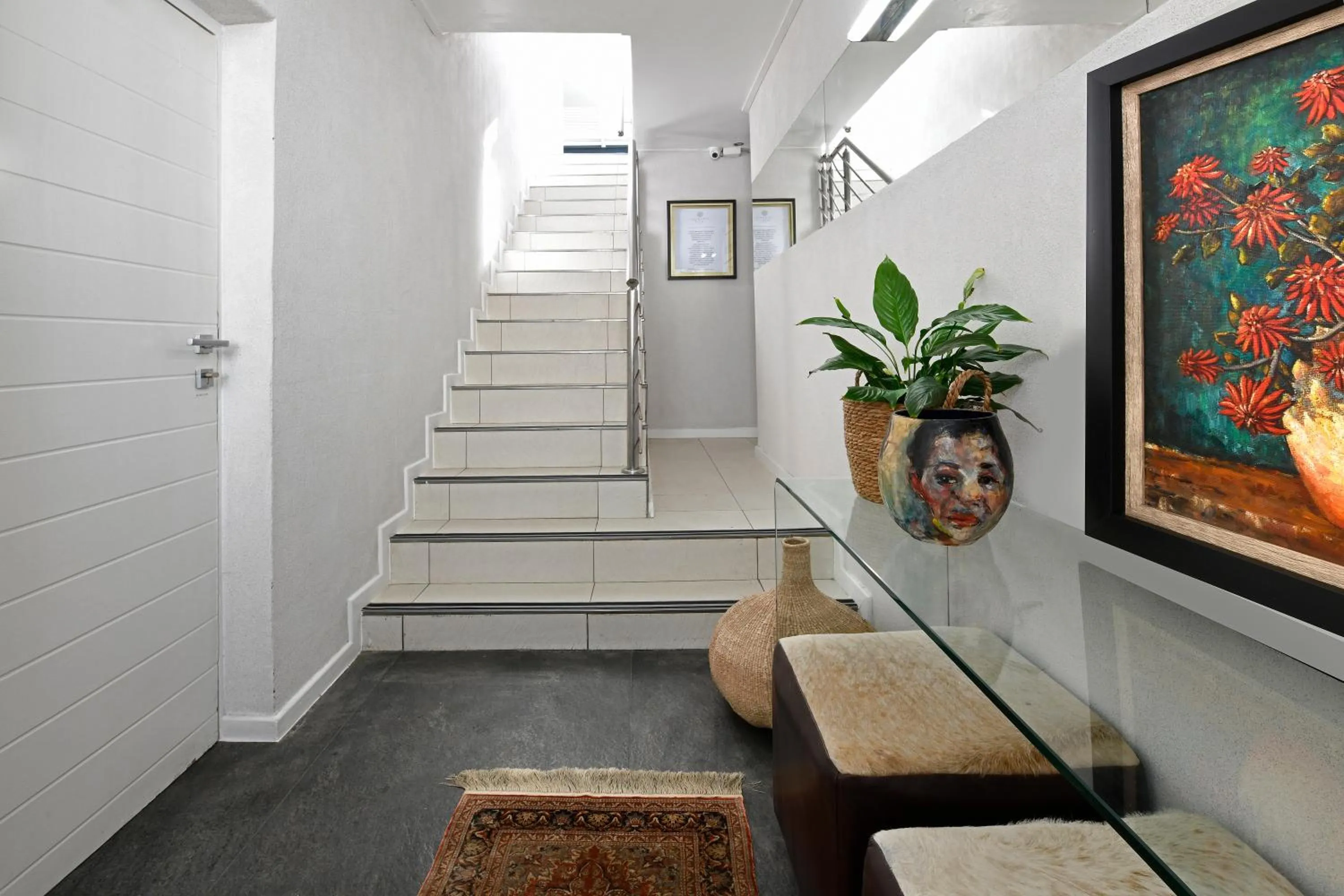 Facade/entrance in Le Petit Bijou Aparthotel