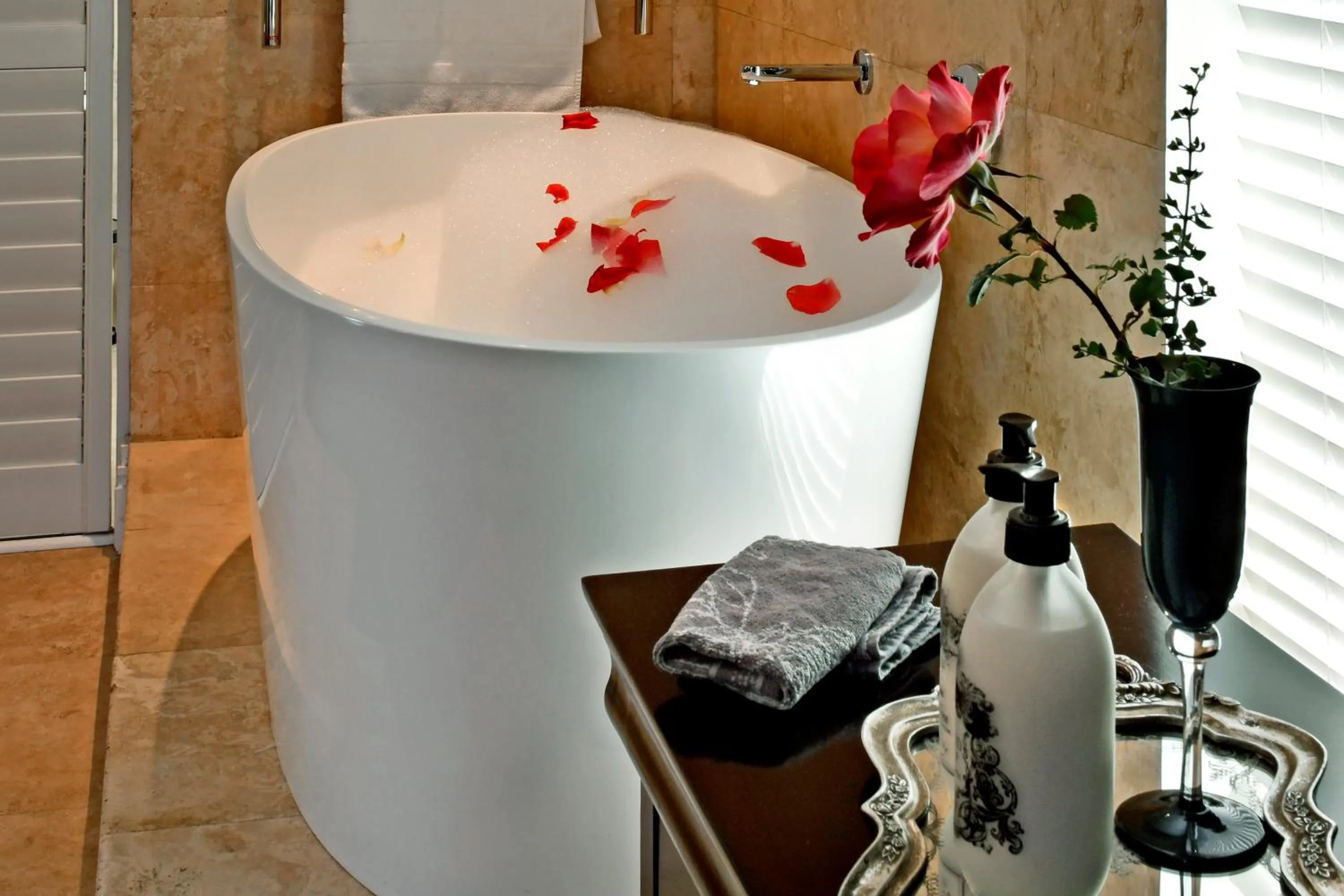 Bedroom in Le Petit Bijou Aparthotel