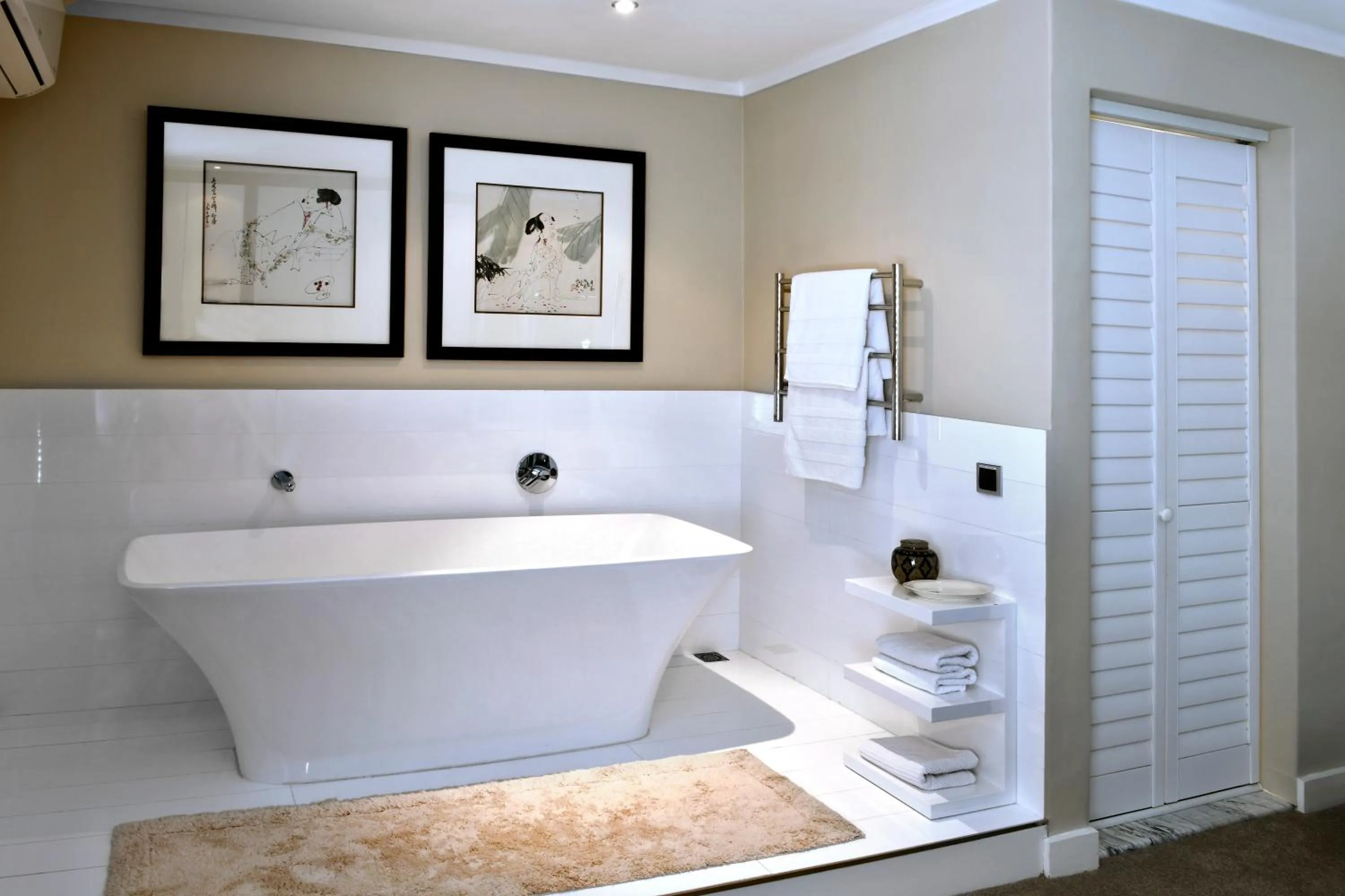 Bedroom in Le Petit Bijou Aparthotel