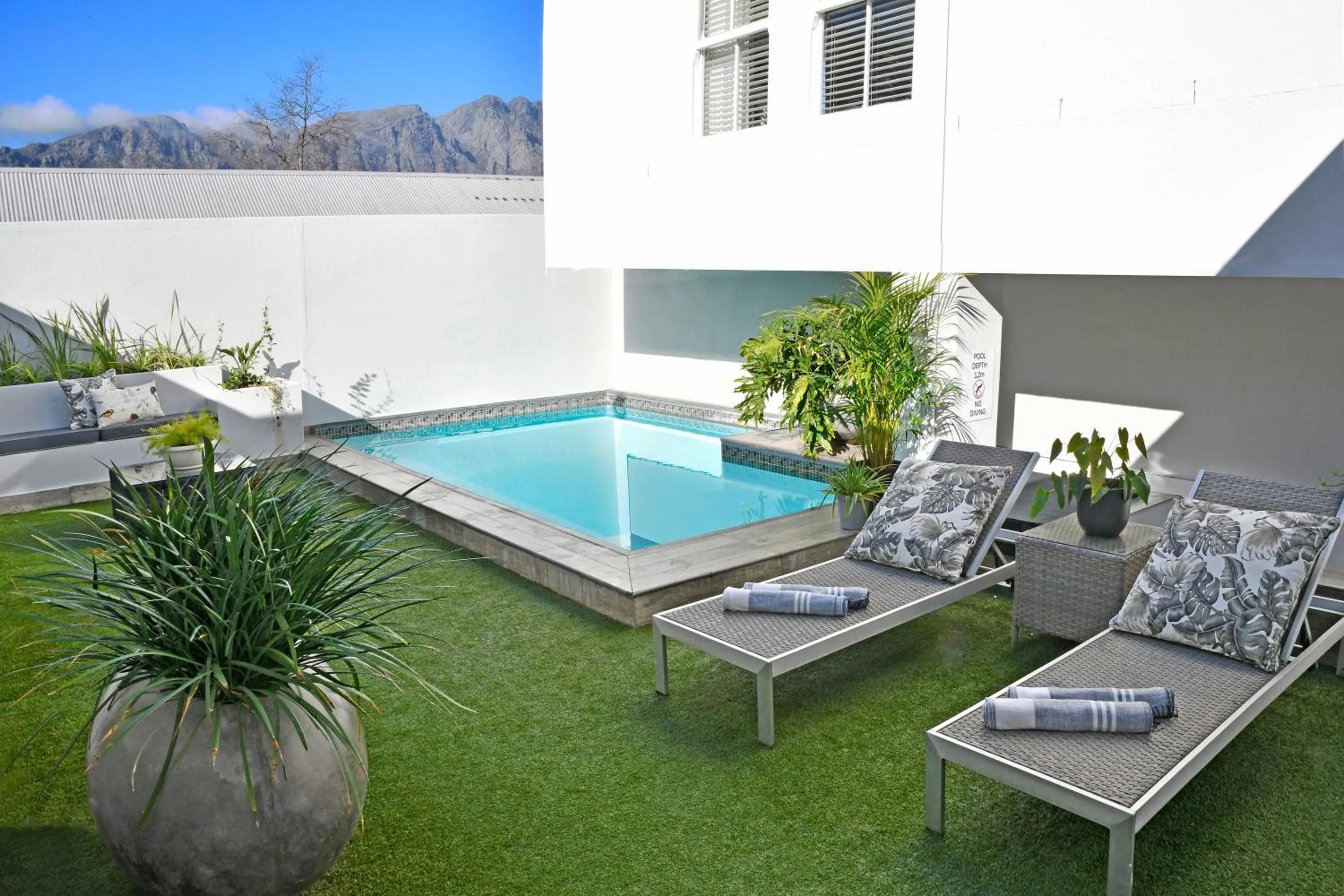 Balcony/Terrace in Le Petit Bijou Aparthotel