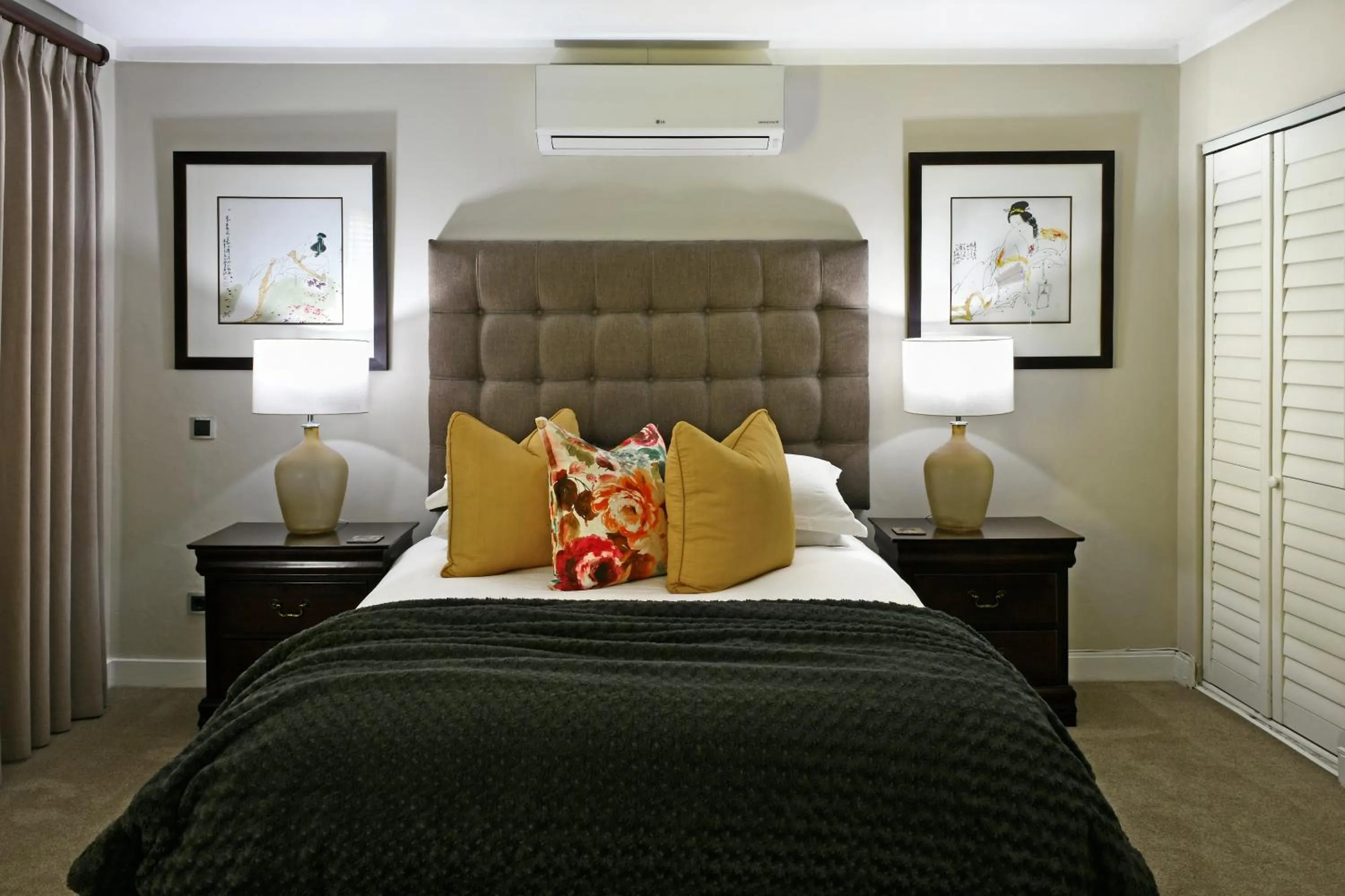 Bedroom, Bed in Le Petit Bijou Aparthotel