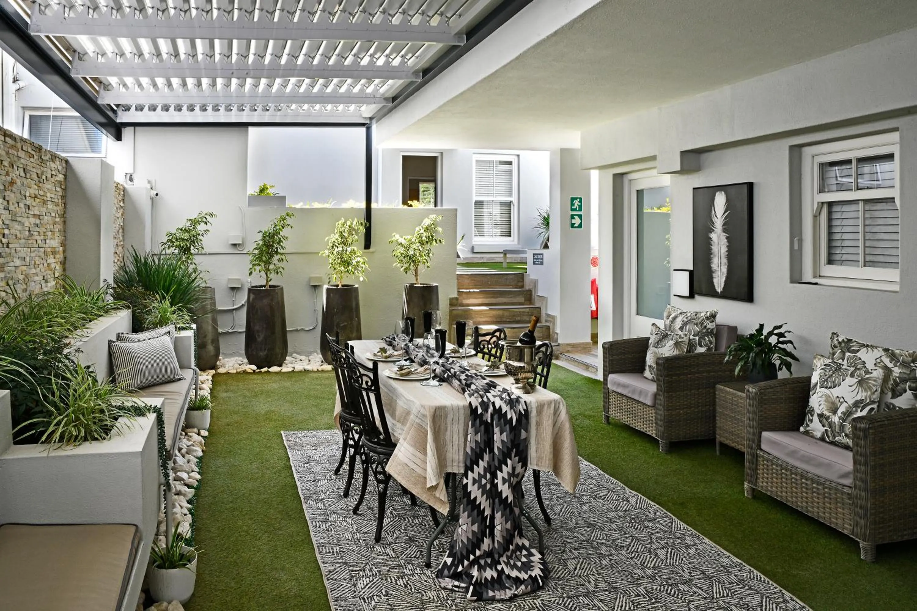 Property building in Le Petit Bijou Aparthotel