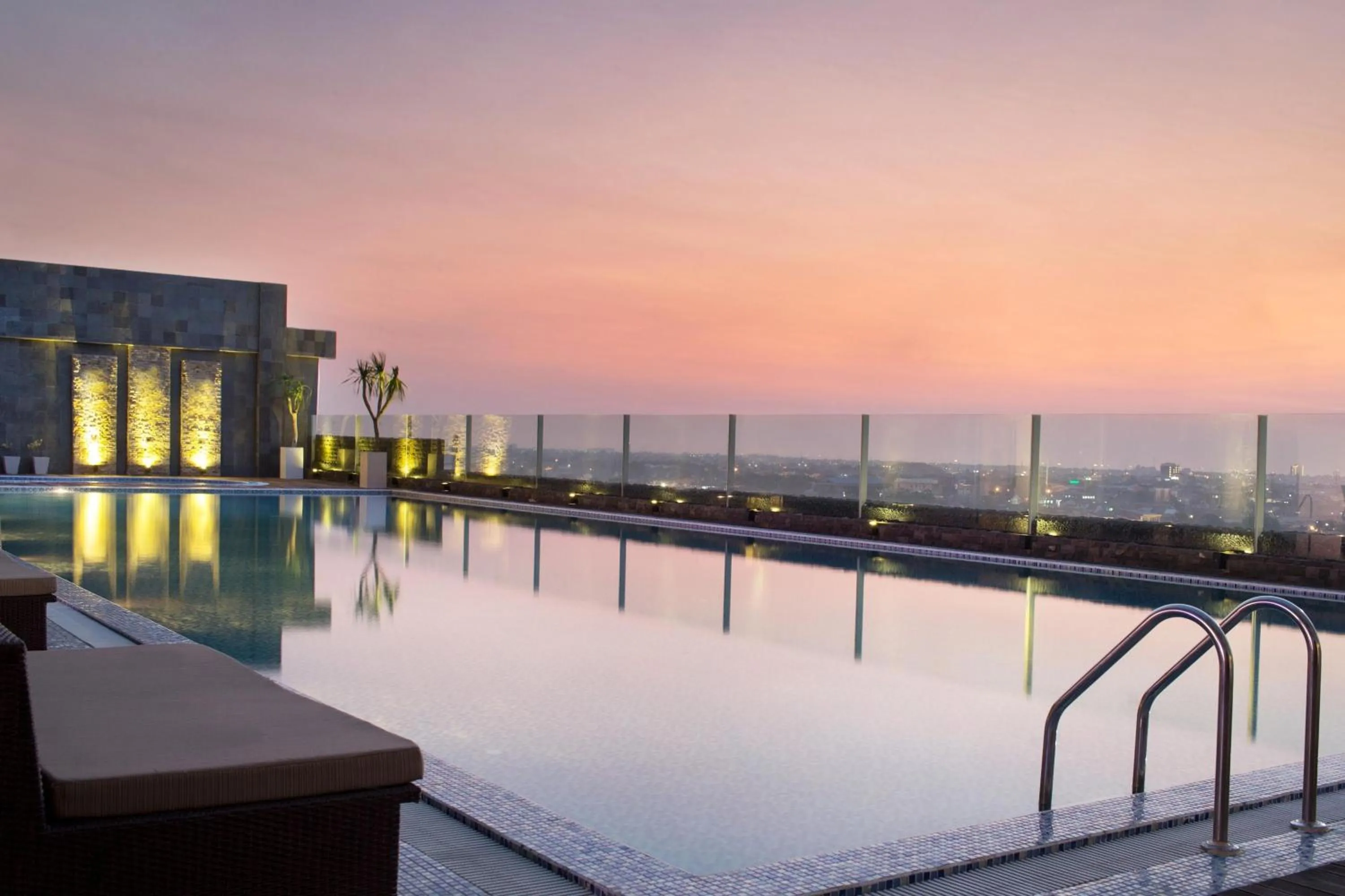 Swimming pool in Four Points by Sheraton Makassar