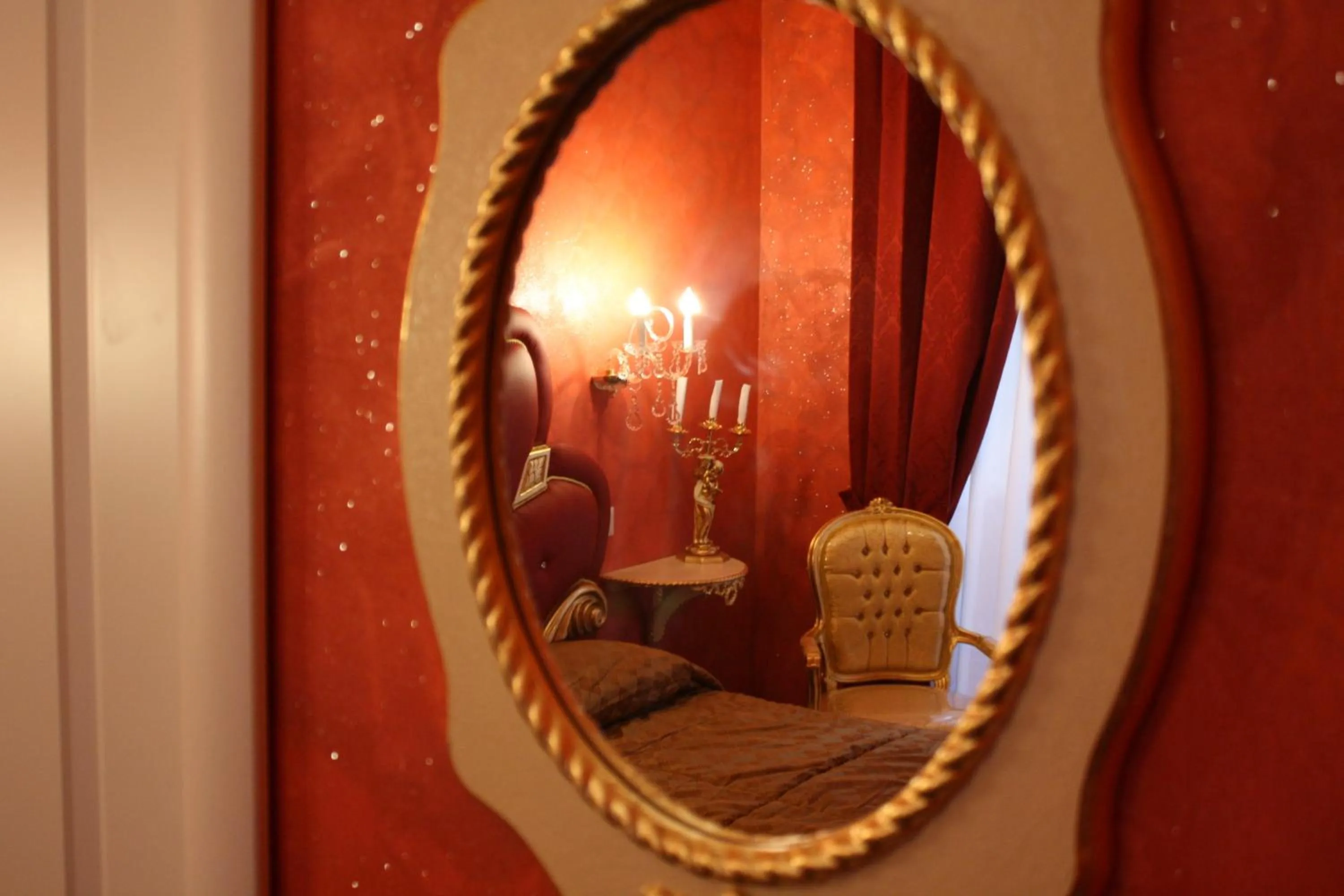 Decorative detail in Pope's Suites