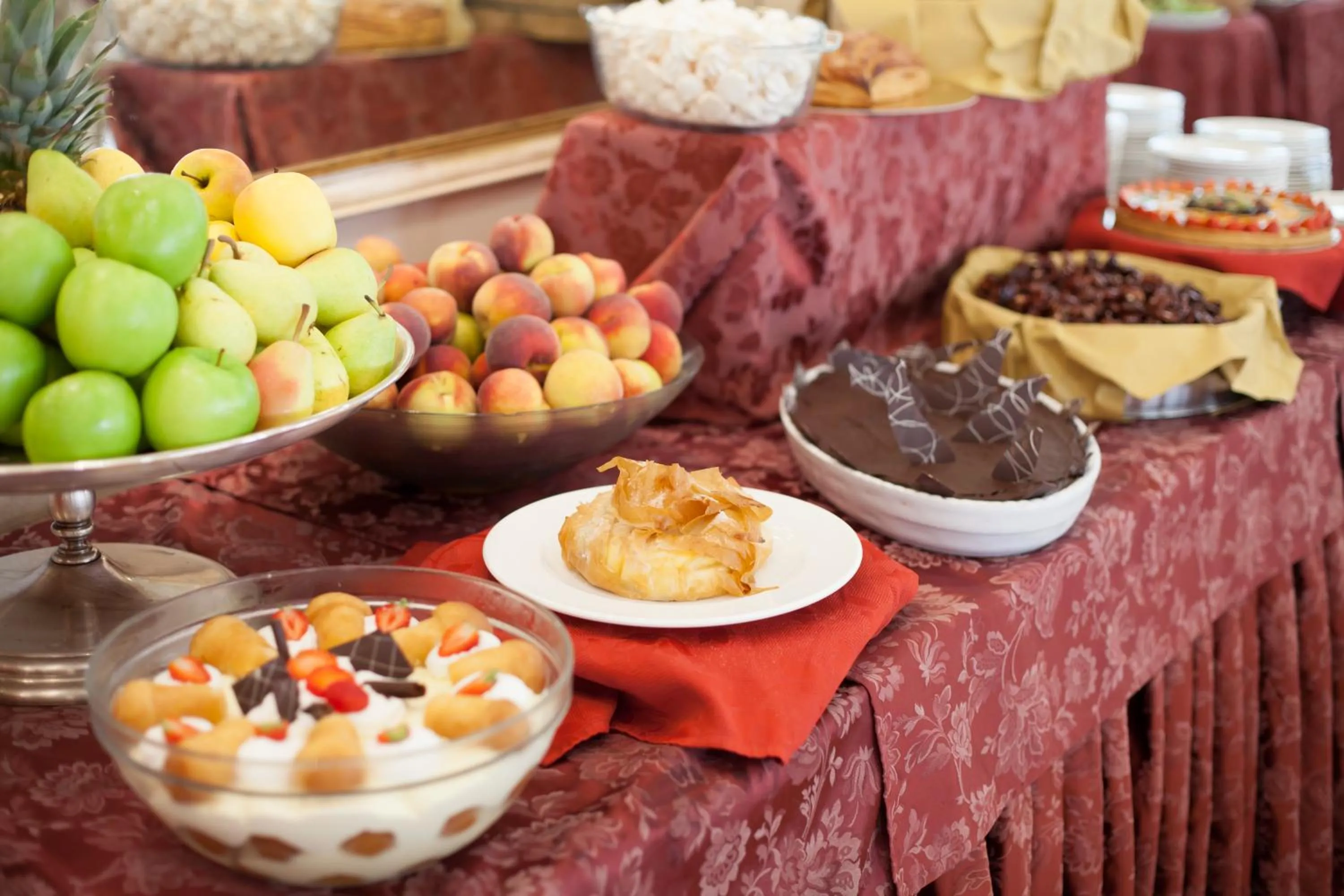 Restaurant/places to eat in Hotel Garden