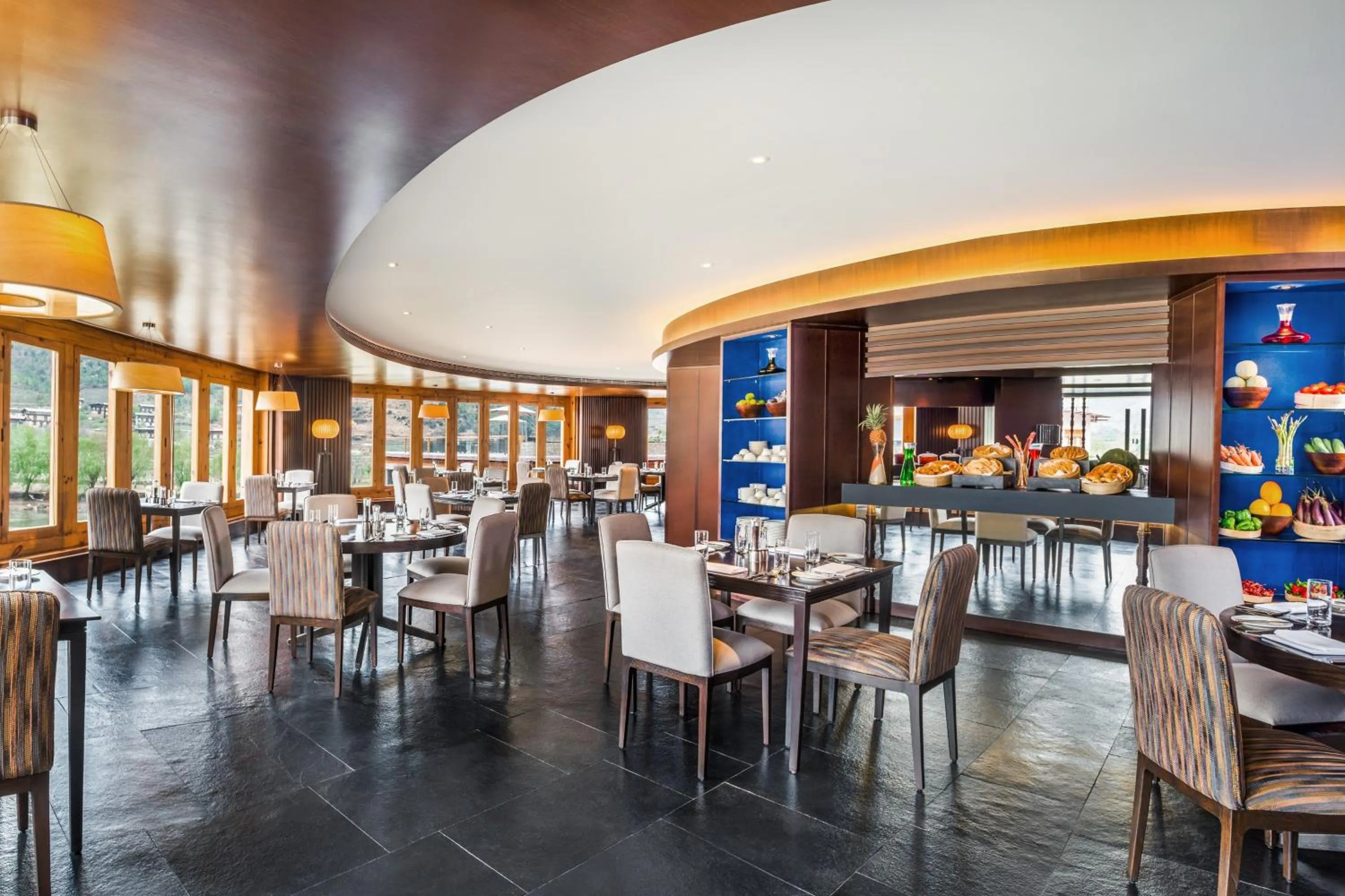 Restaurant/places to eat in Le Meridien Paro Riverfront