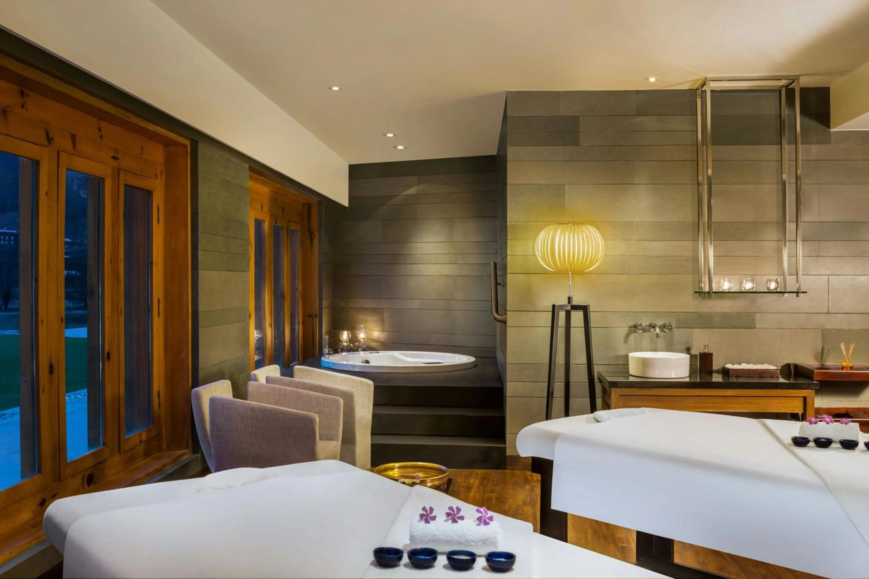 Spa and wellness centre/facilities, Bed in Le Meridien Paro Riverfront