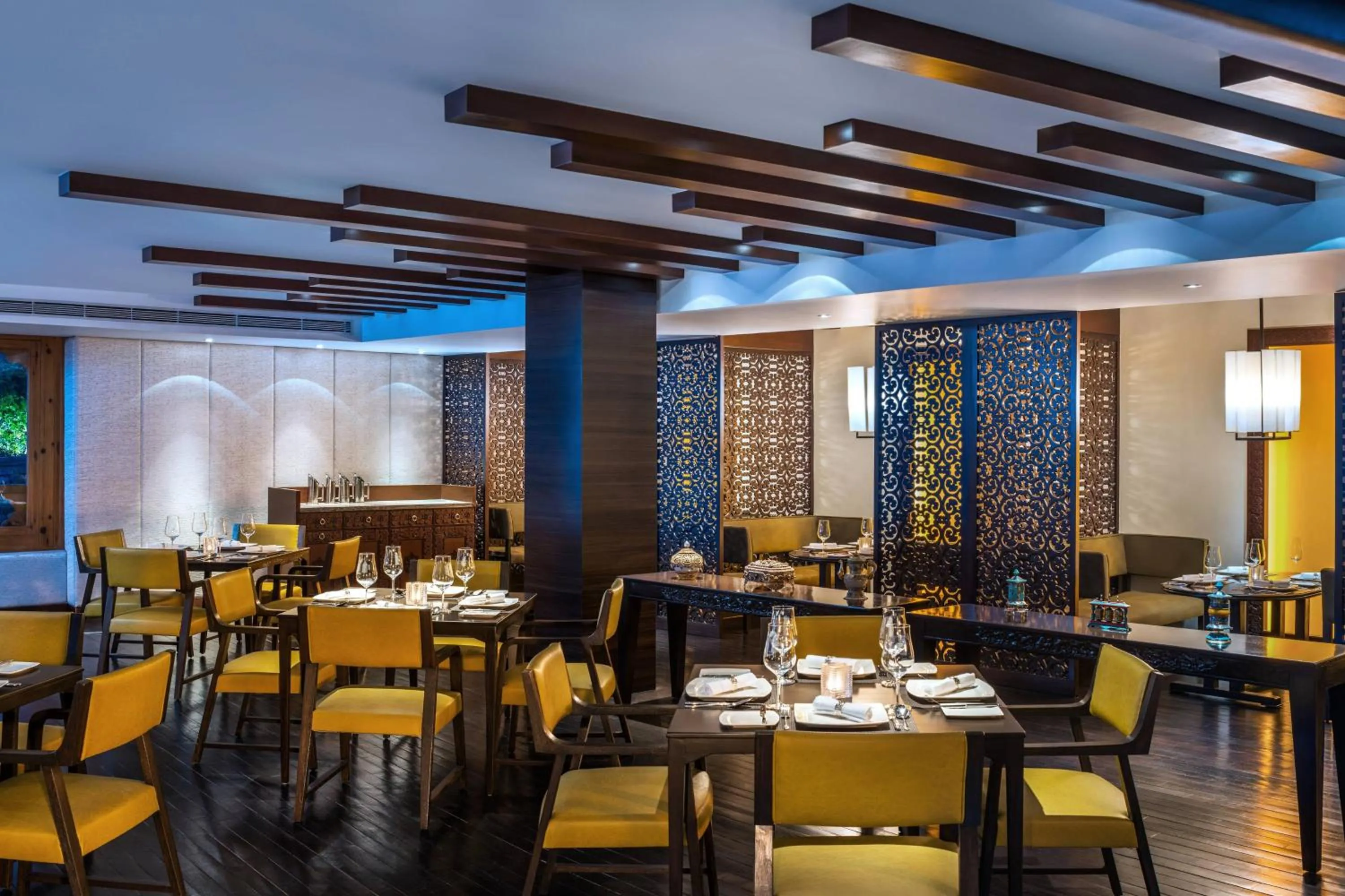 Restaurant/places to eat in Le Meridien Paro Riverfront